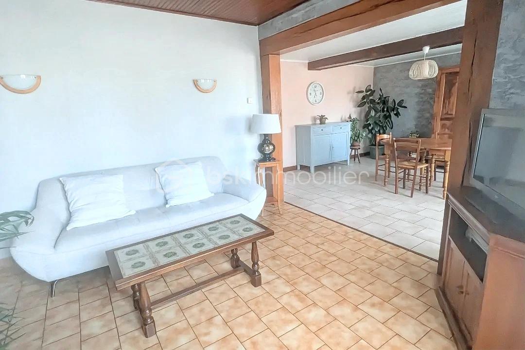 Maison de 114 m² - hoqi-c082c8ef03c14bf99ae3b648d77553b3.jpg
