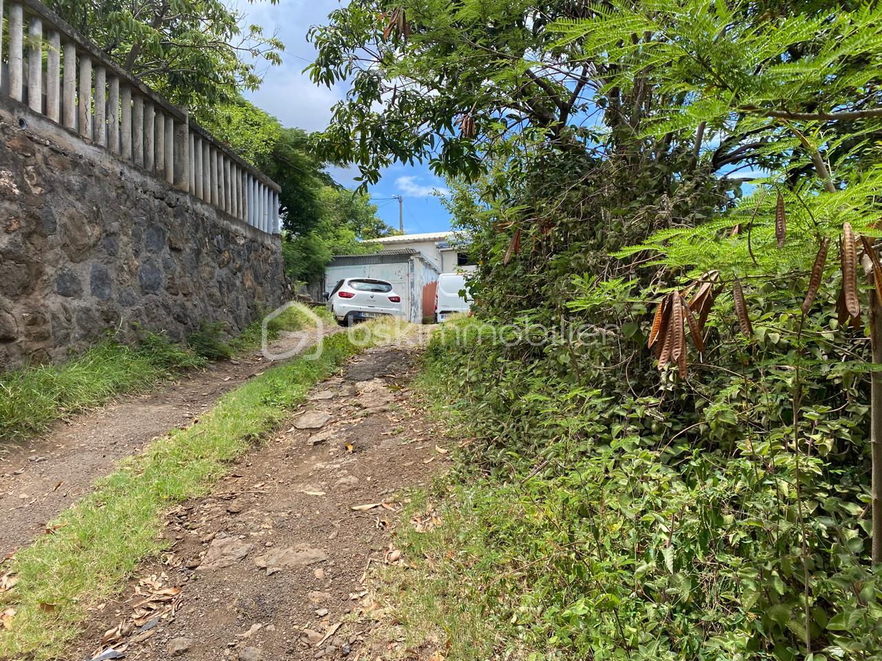 Terrain de 823 m² - IMG-20250121-WA0012.jpg