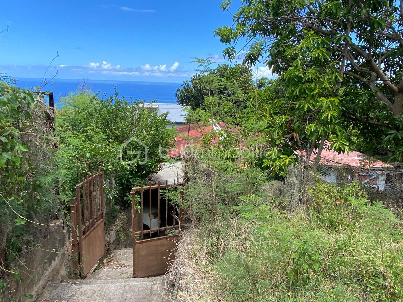 Terrain de 823 m² - IMG-20250121-WA0010.jpg