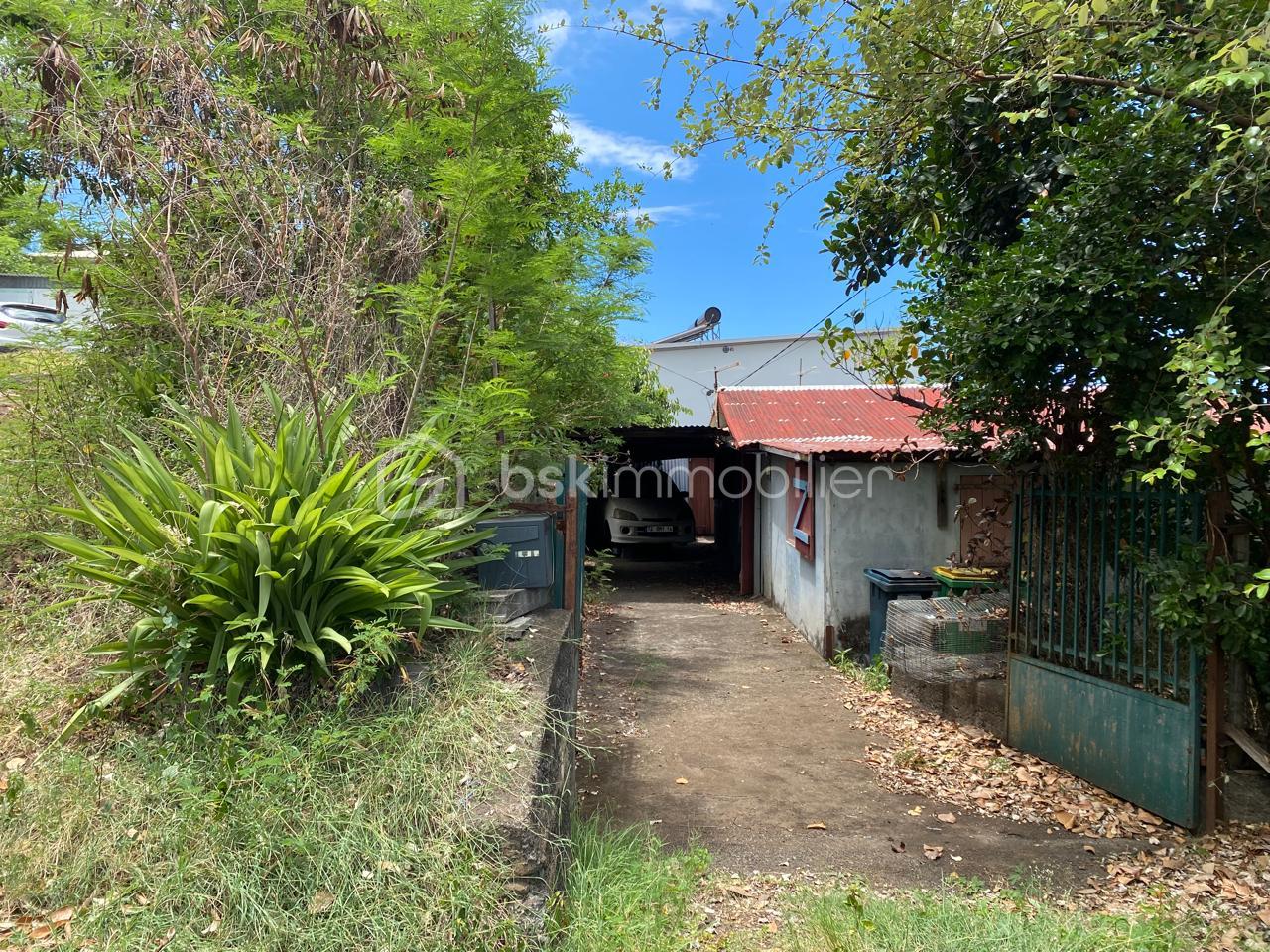 Terrain de 823 m² - IMG-20250121-WA0016.jpg