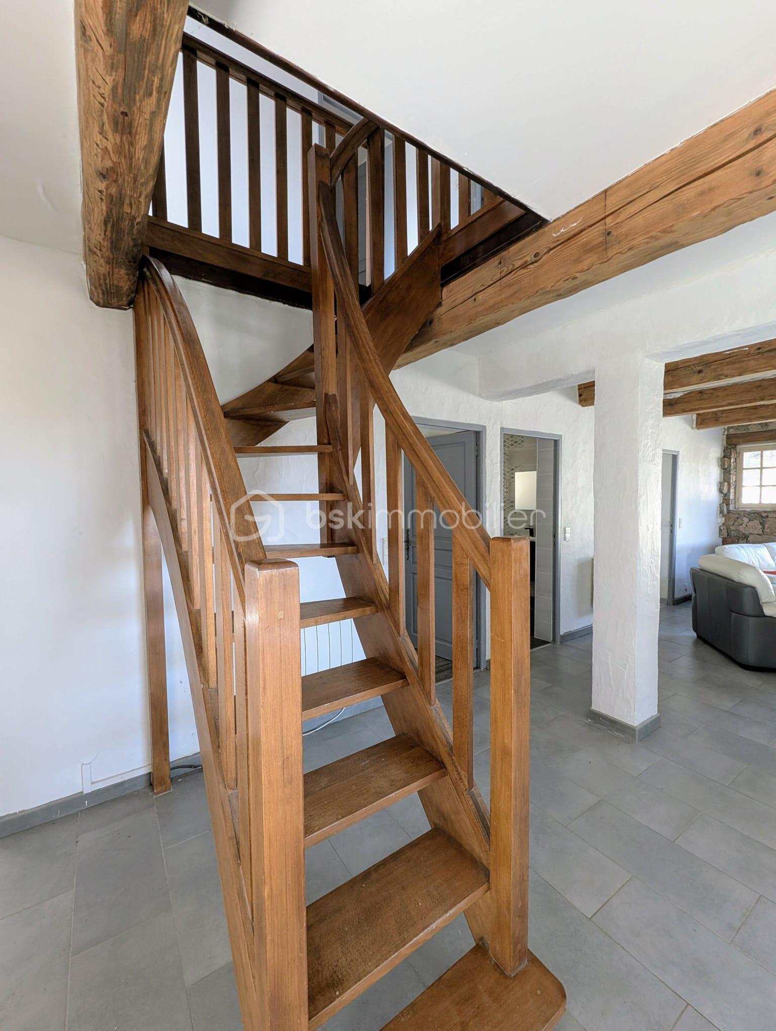 ESCALIER.jpg