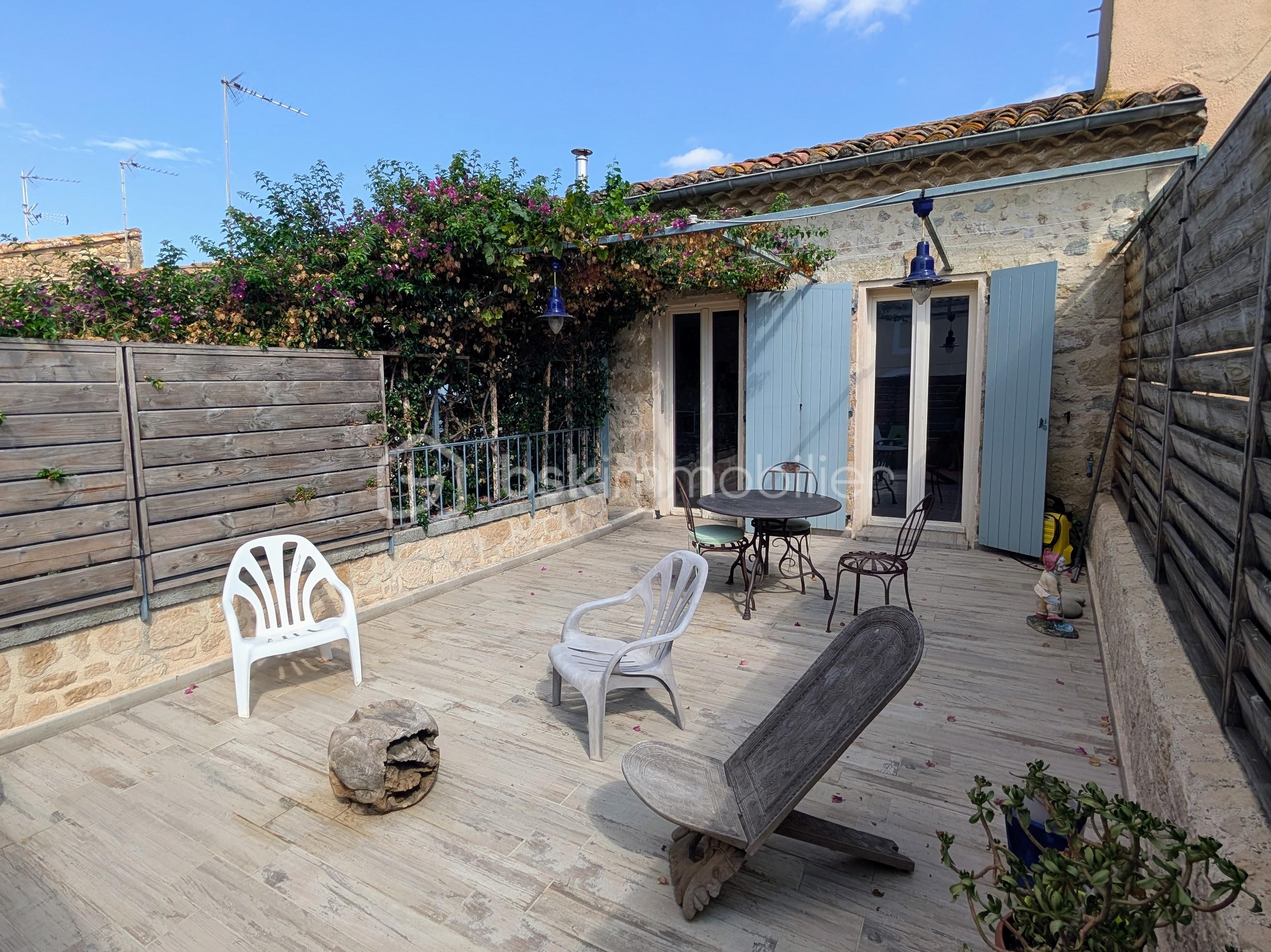 Maison 8 pièces 406 m² · à Pomerols · 406 m² · 550 000 €