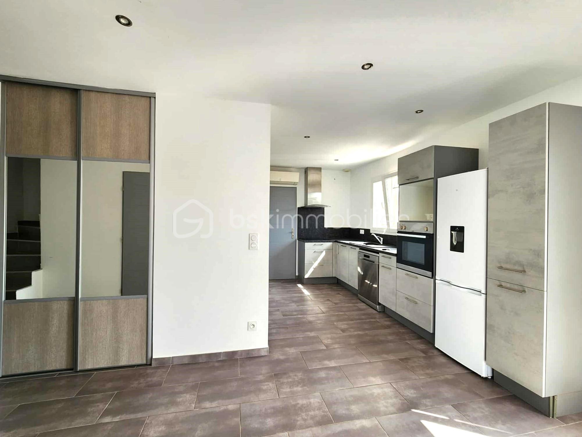 Villa de 106 m² - 54a867ef-7d09-419a-b958-1b59439ddcf5.jpg