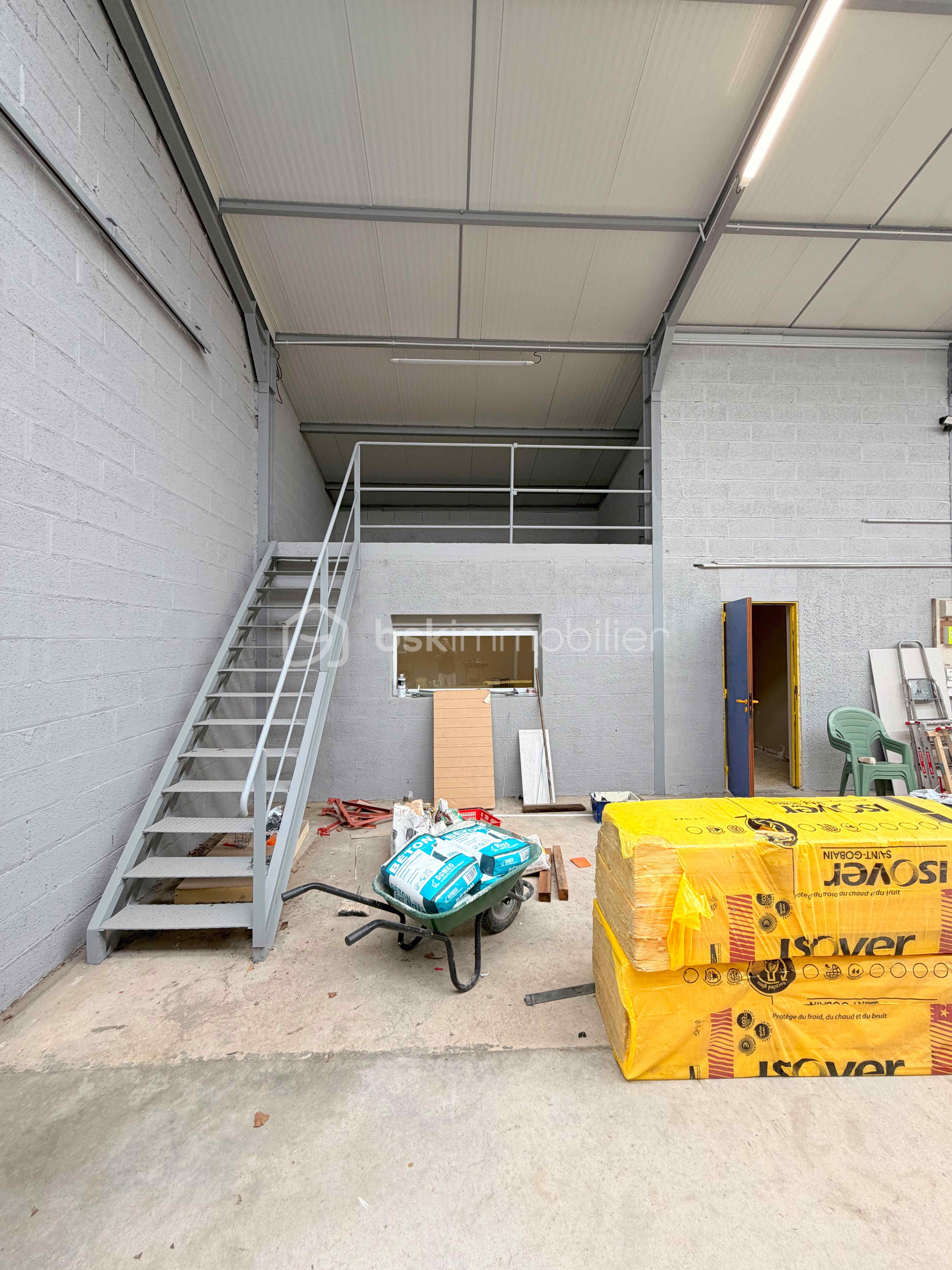 Mezzanine et bureau.jpg