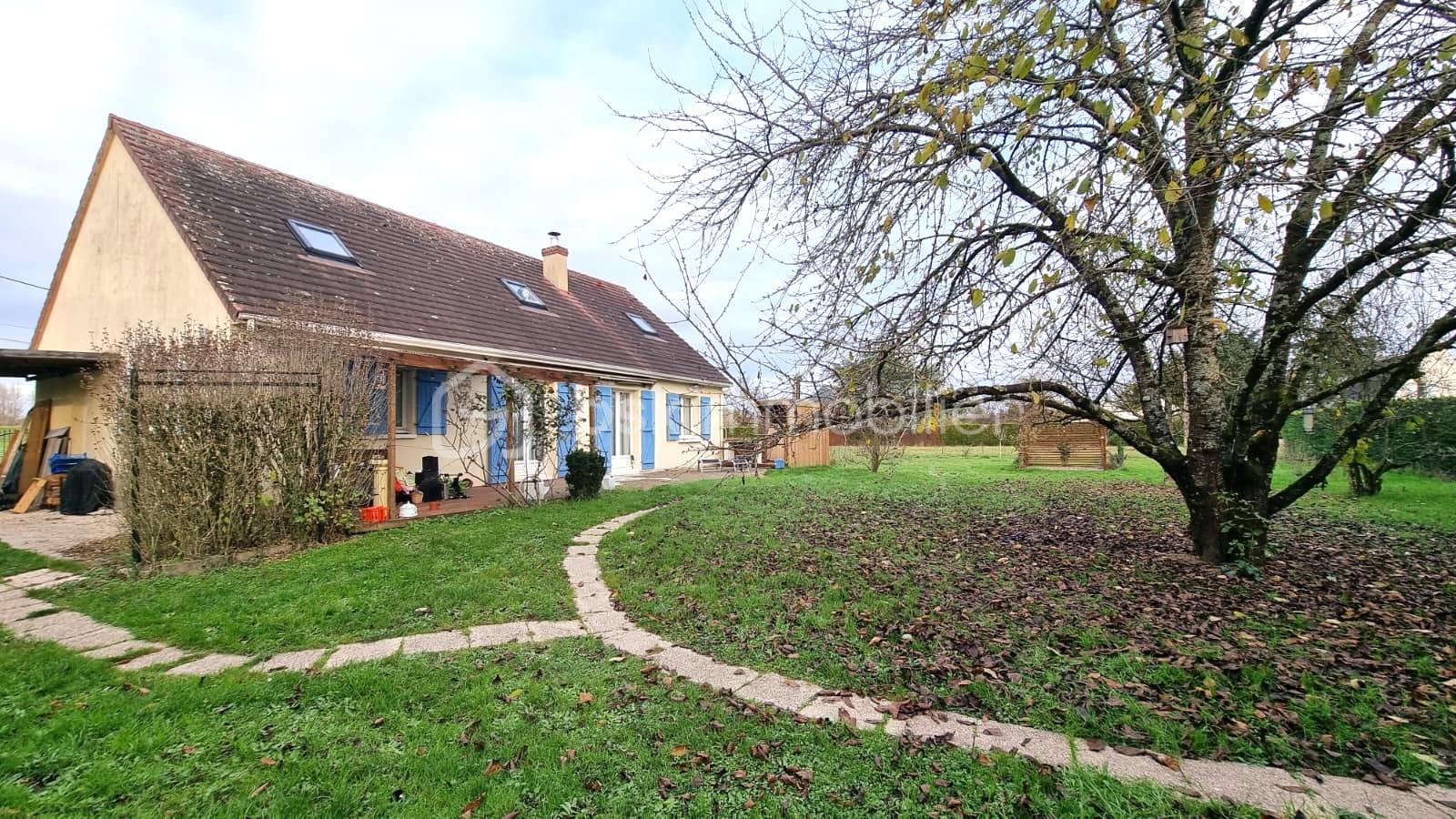 Pavillon de 145 m² - IMG-20251127-WA0010.jpg