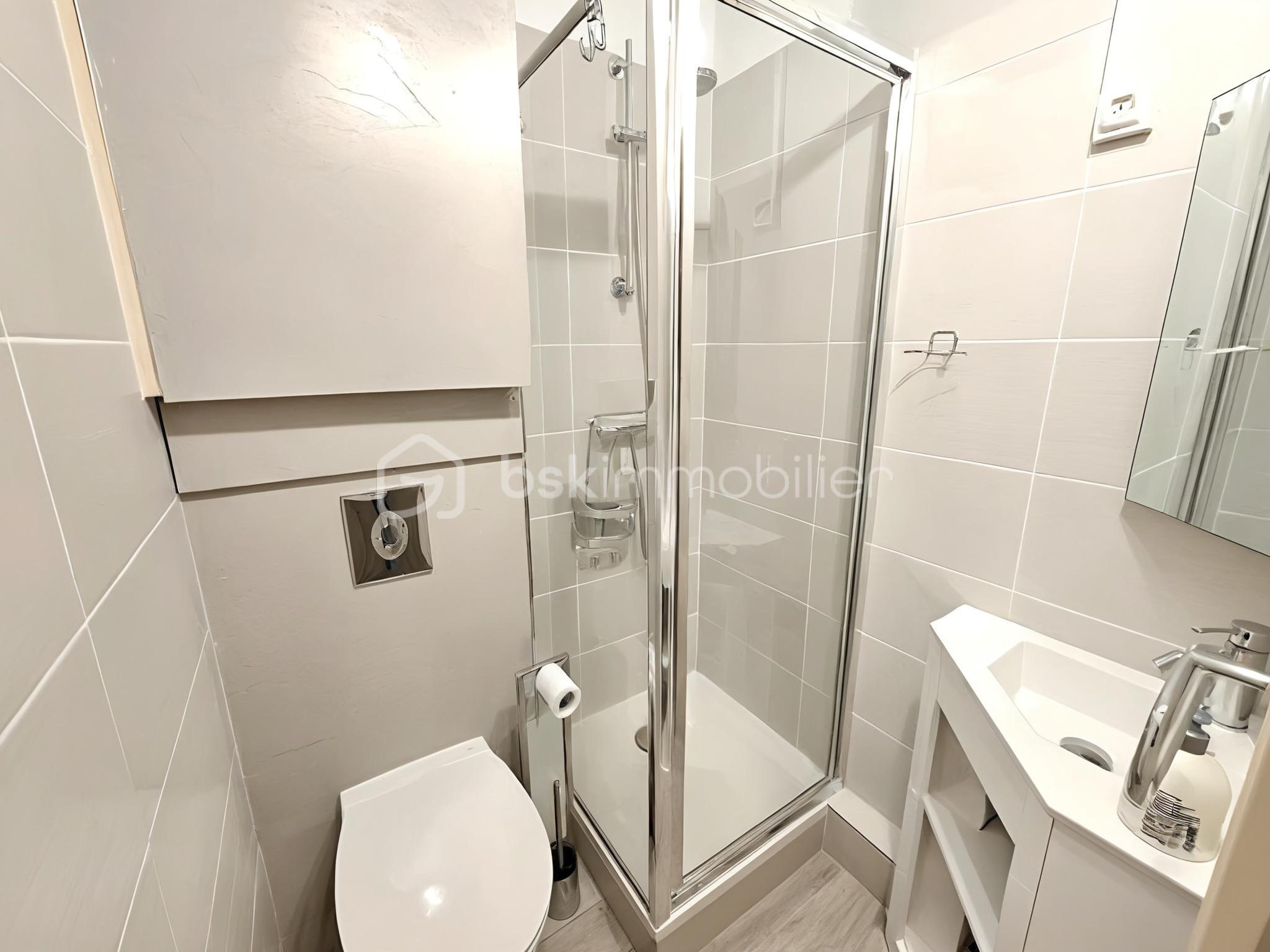 Appartement de 15 m² - 1687d110fd4c32e-1.jpg