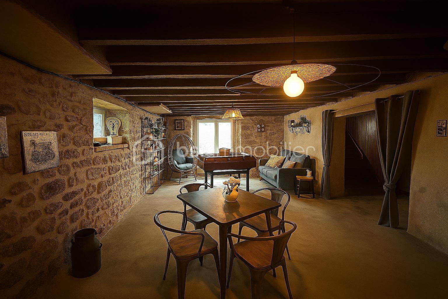 Sous sol salle de jeu.jpg