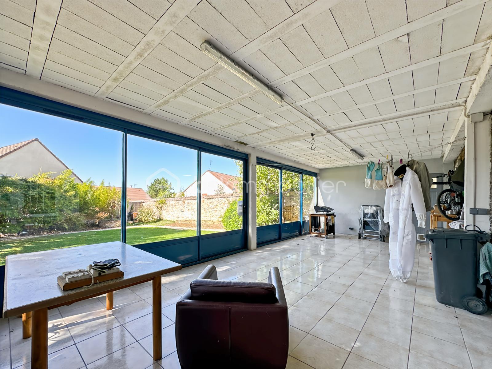 Maison de 233 m² - IMG-20250918-WA0103.jpg