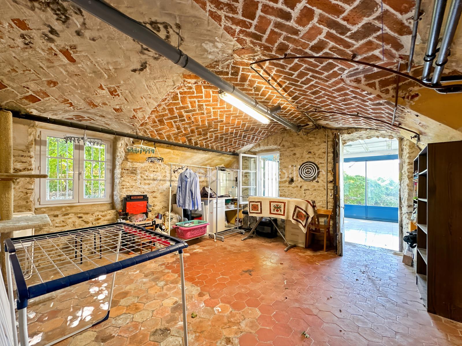 Maison de 233 m² - IMG-20250918-WA0109.jpg