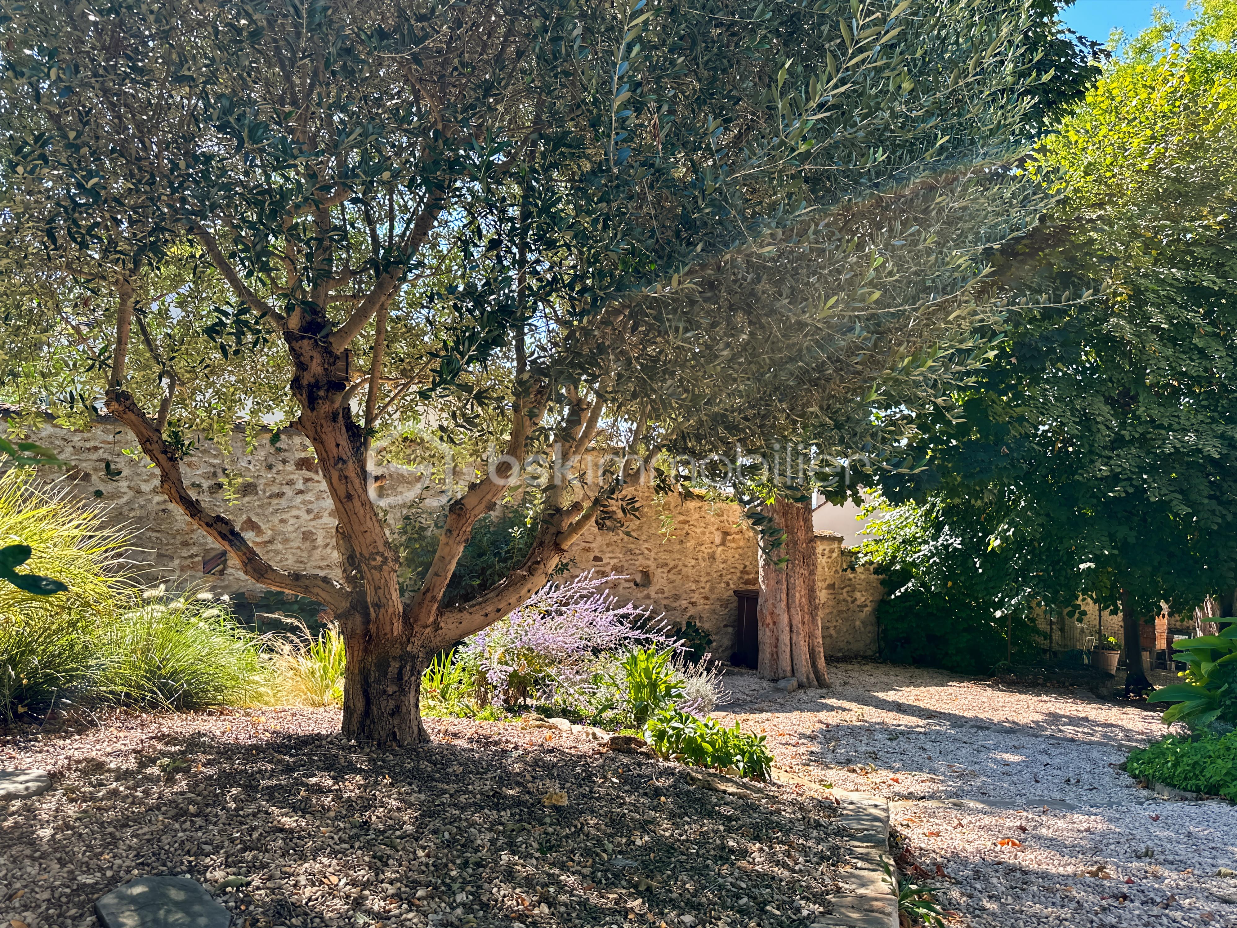 Maison de 233 m² - Photo_41_104f.jpg