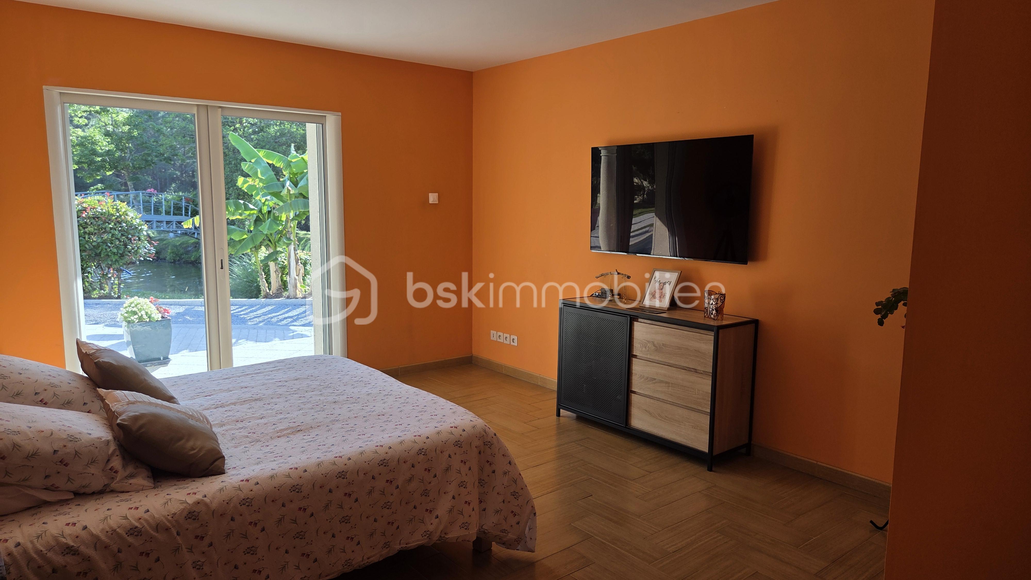 Chambre 1 côté gauche.jpg