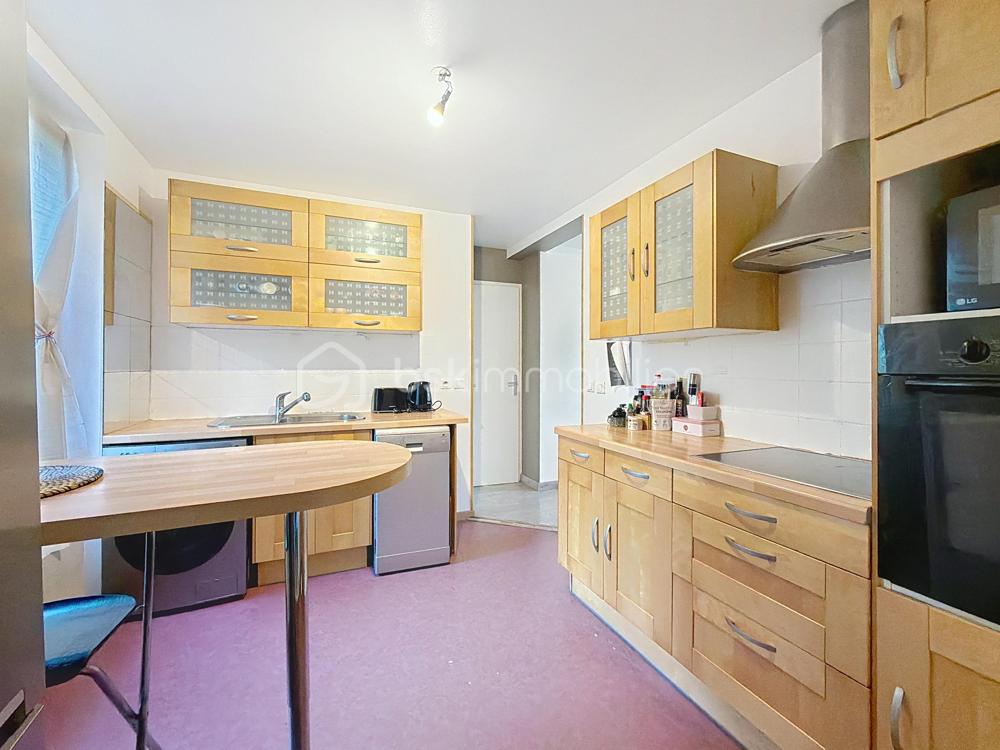 Appartement de 52,50 m² - Cuisine vue 1.jpg