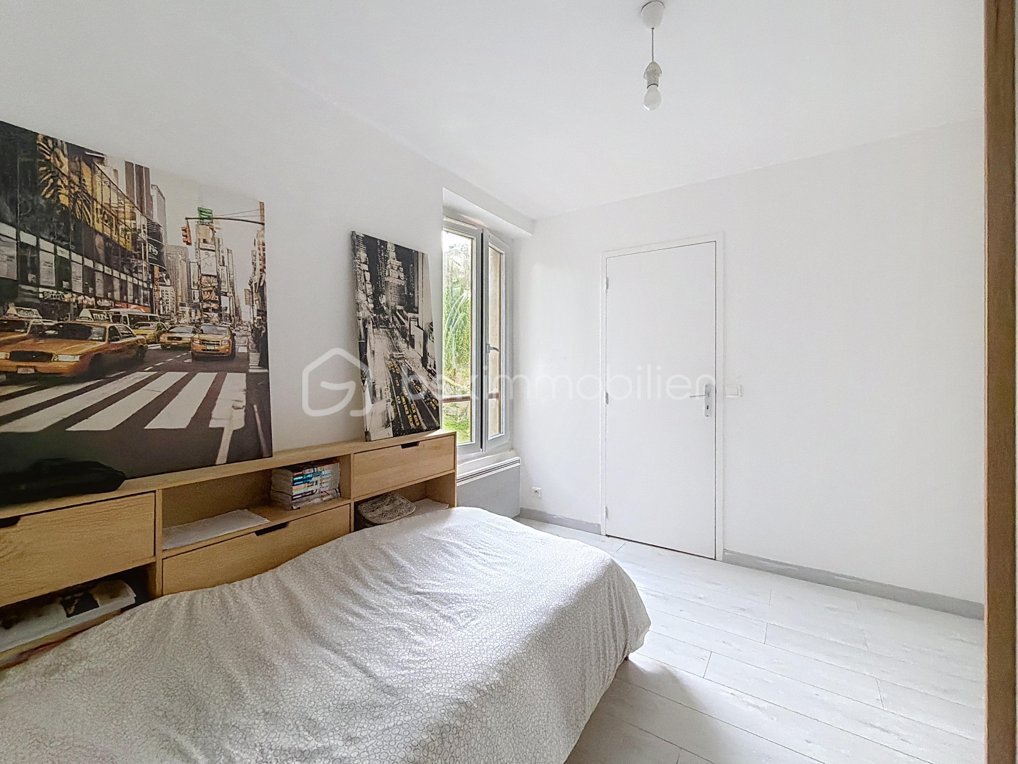 Appartement de 52,50 m² - Chambre 2 vue 1.jpg