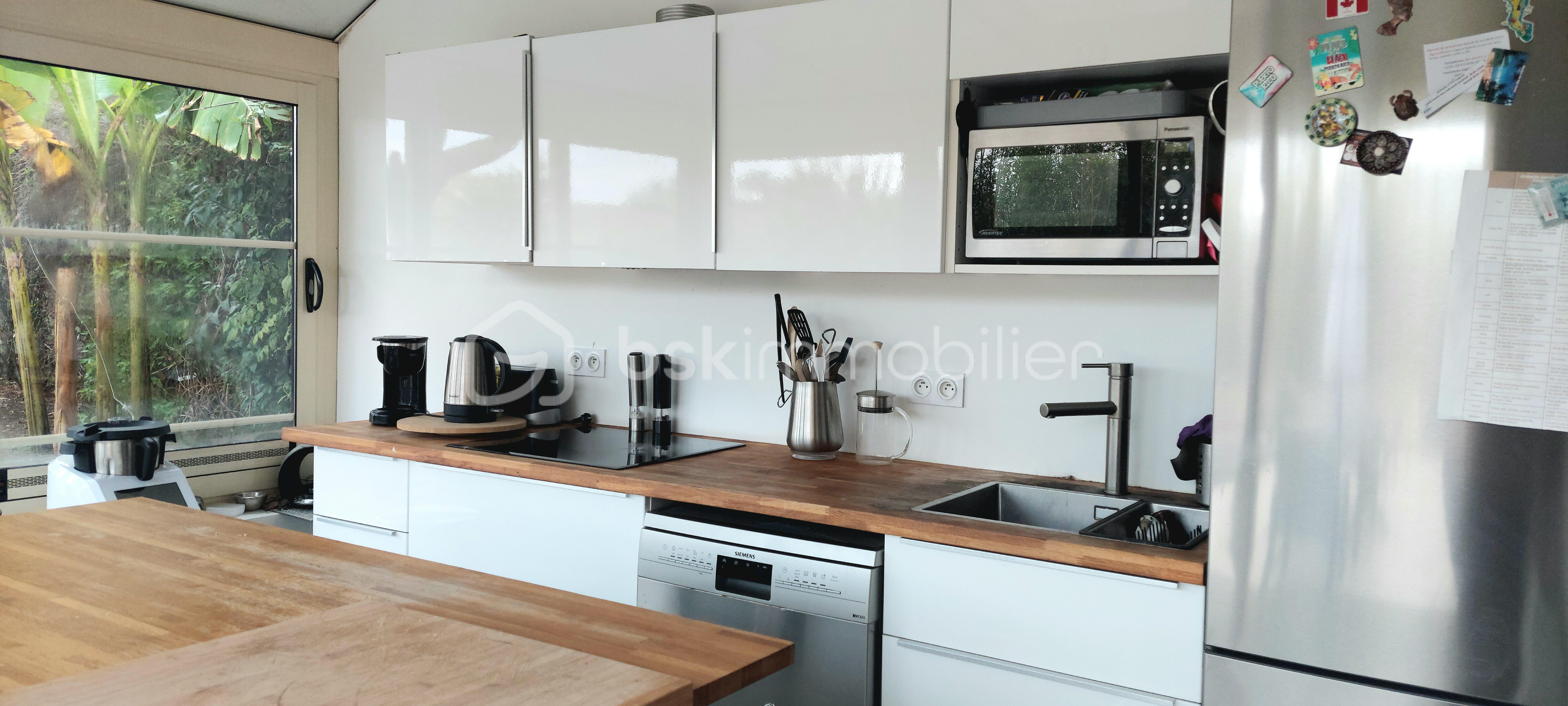 Maison de 217 m² - CUISINE DE FACE.jpg