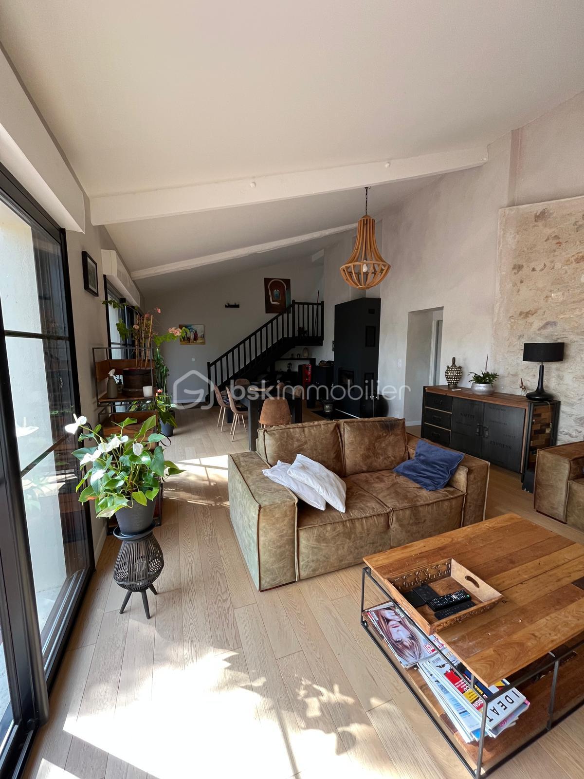 Maison de 217 m² - salon .jpg