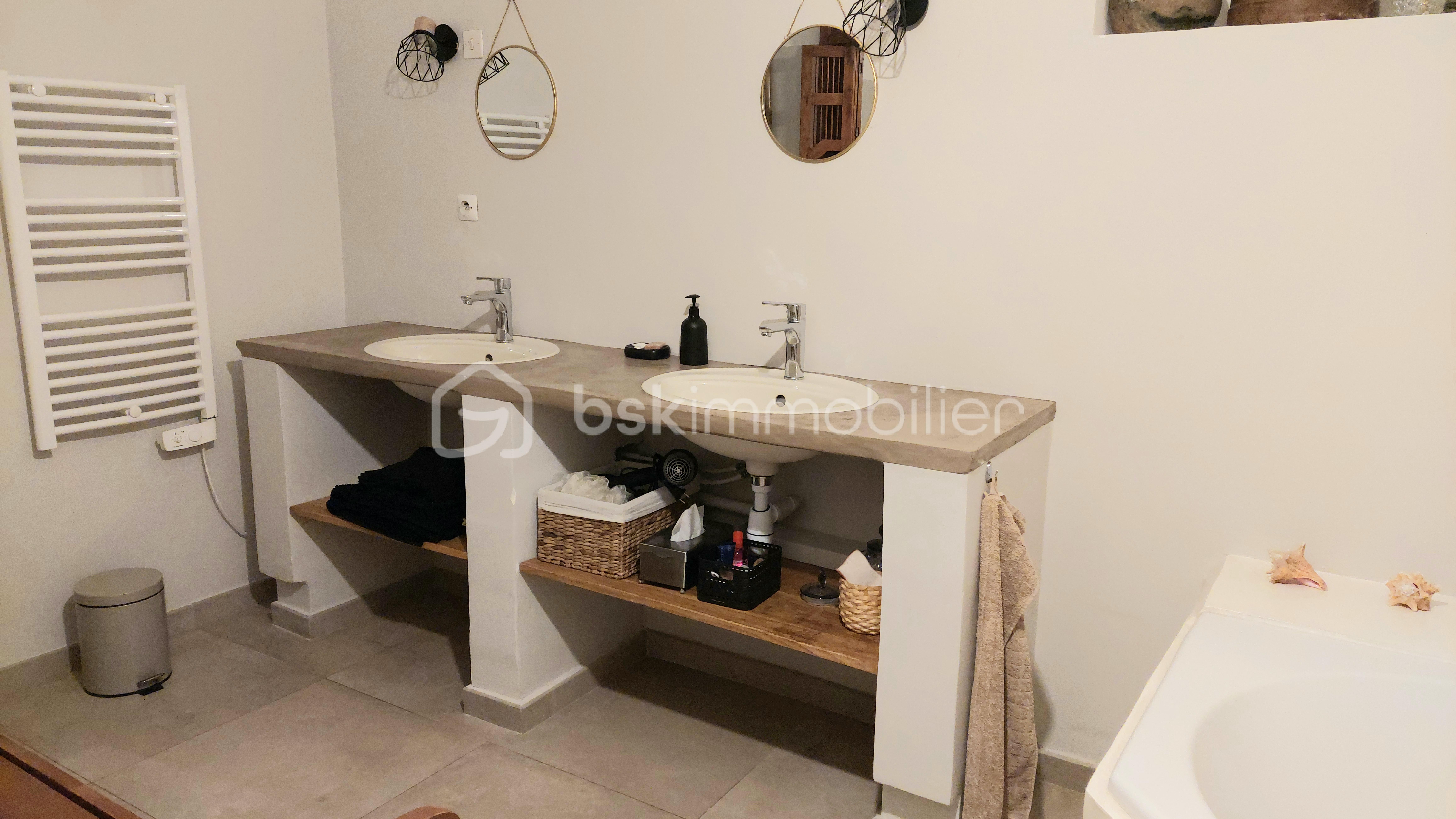 Maison de 217 m² - 20251003_125928.jpg