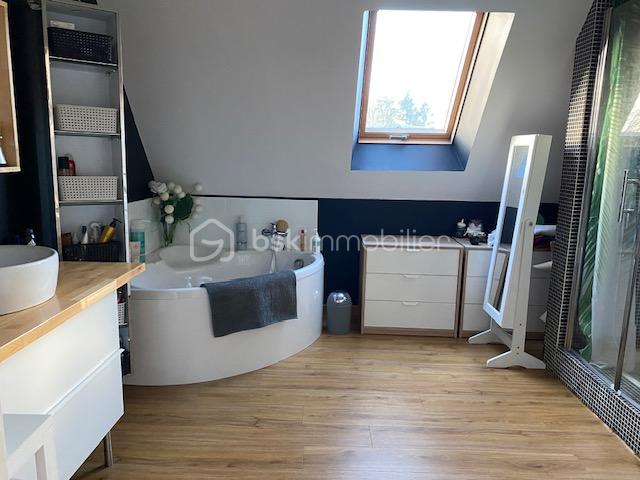 Maison contemporaine de 262 m² - salle de bains douche.jpg