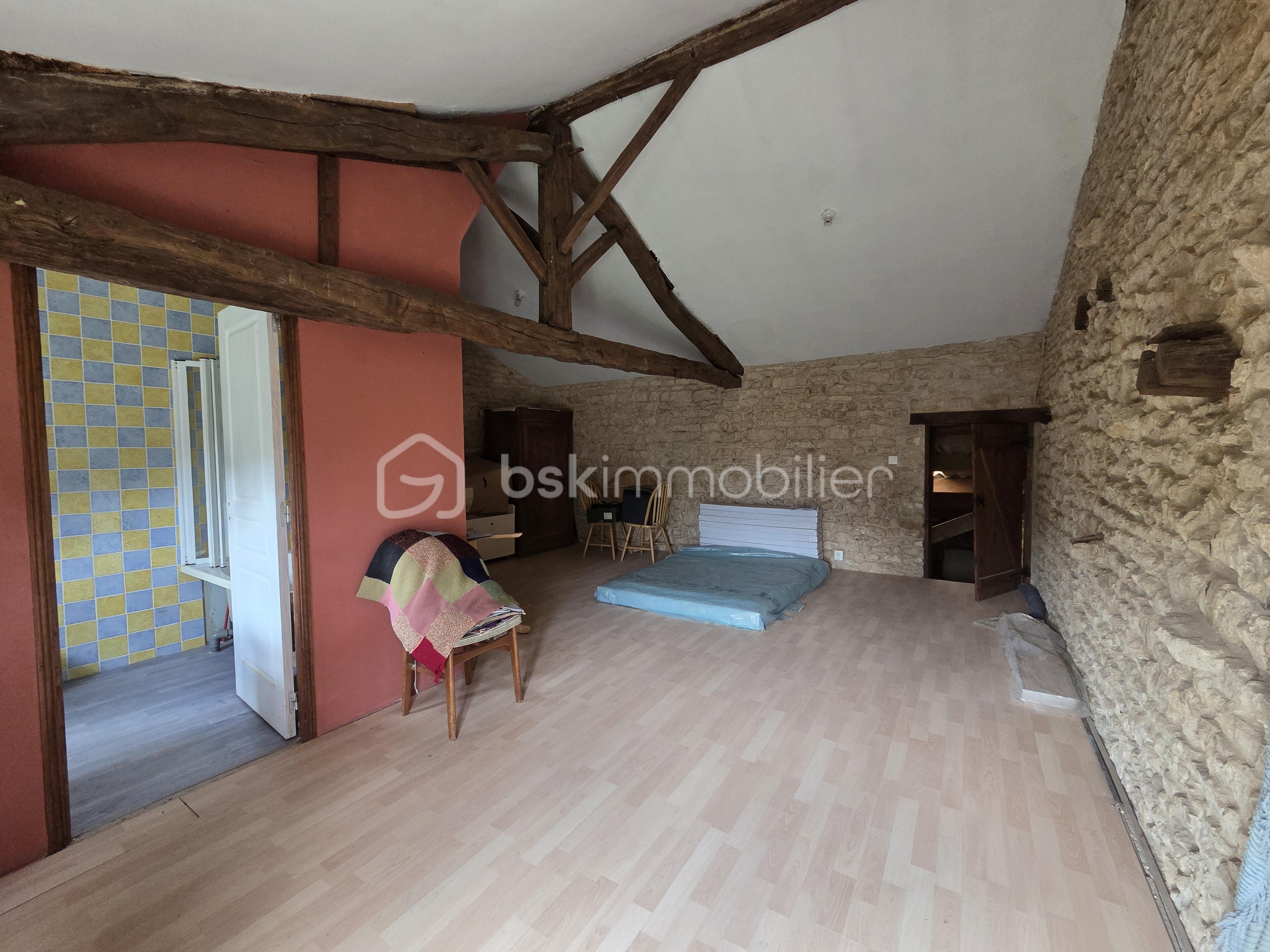 Maison de village de 180 m² - chambre 2.jpg