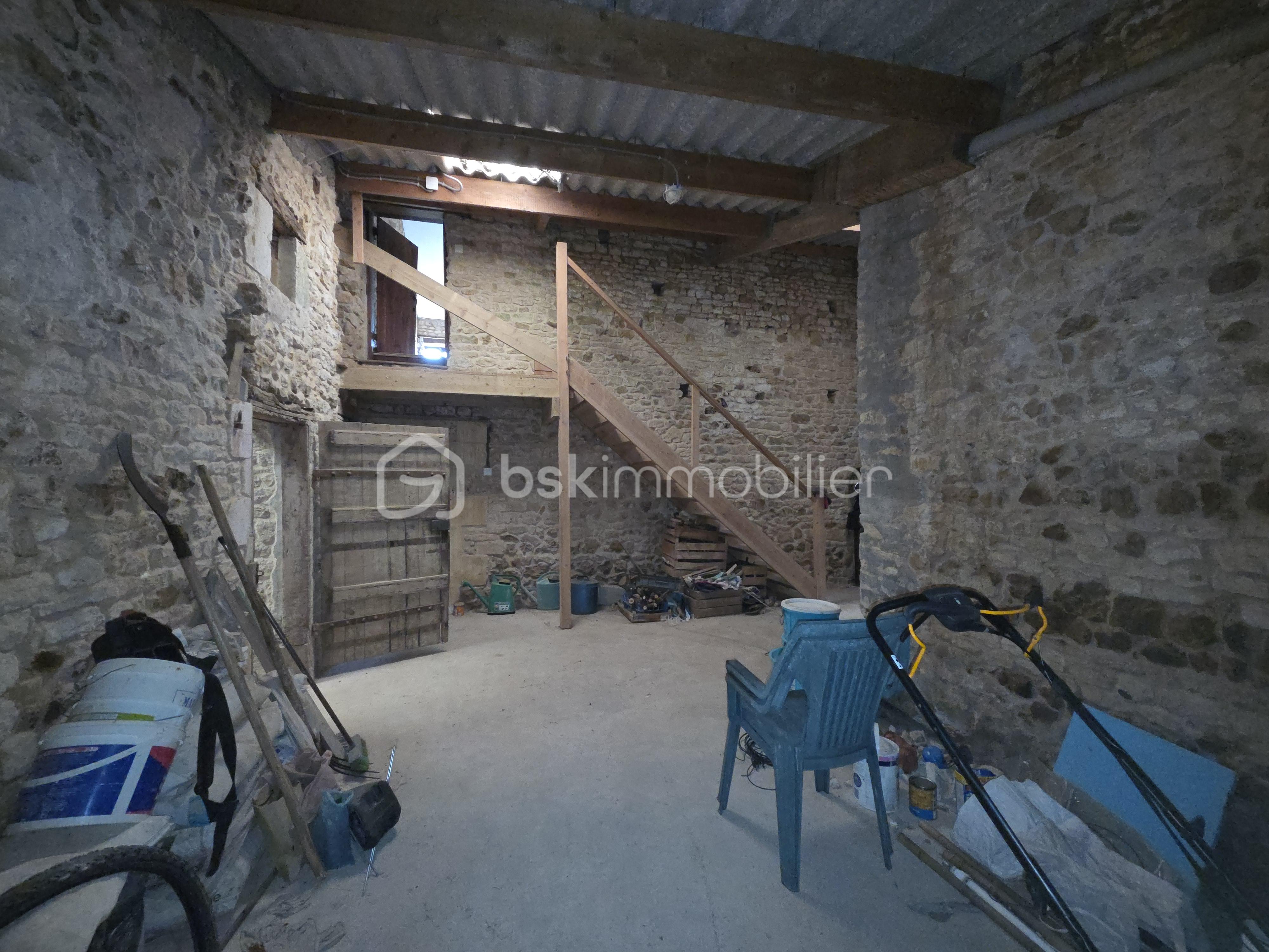 Maison de village de 180 m² - salon 2.jpg