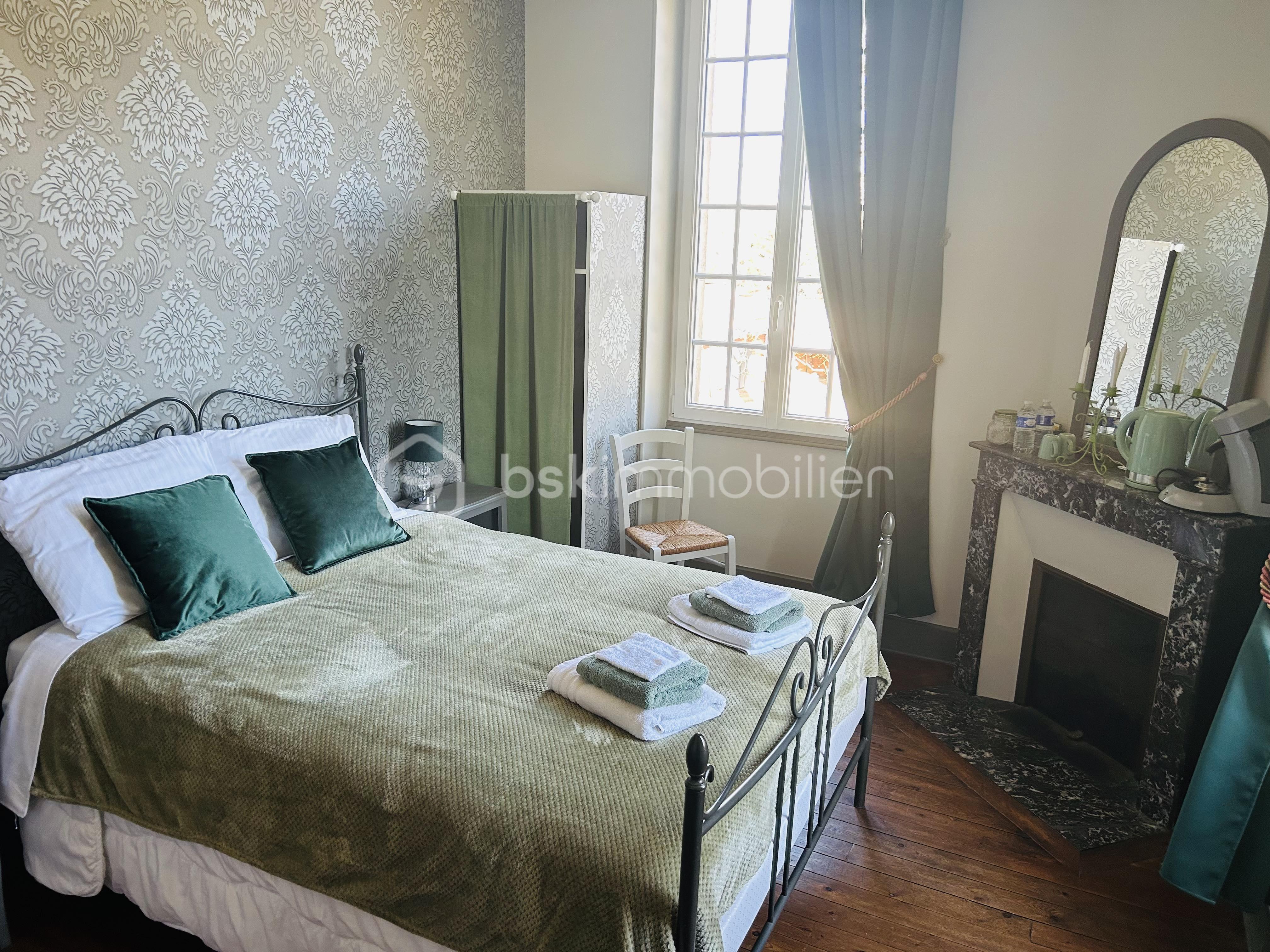 Maison de 430 m² - chambre 1.jpg