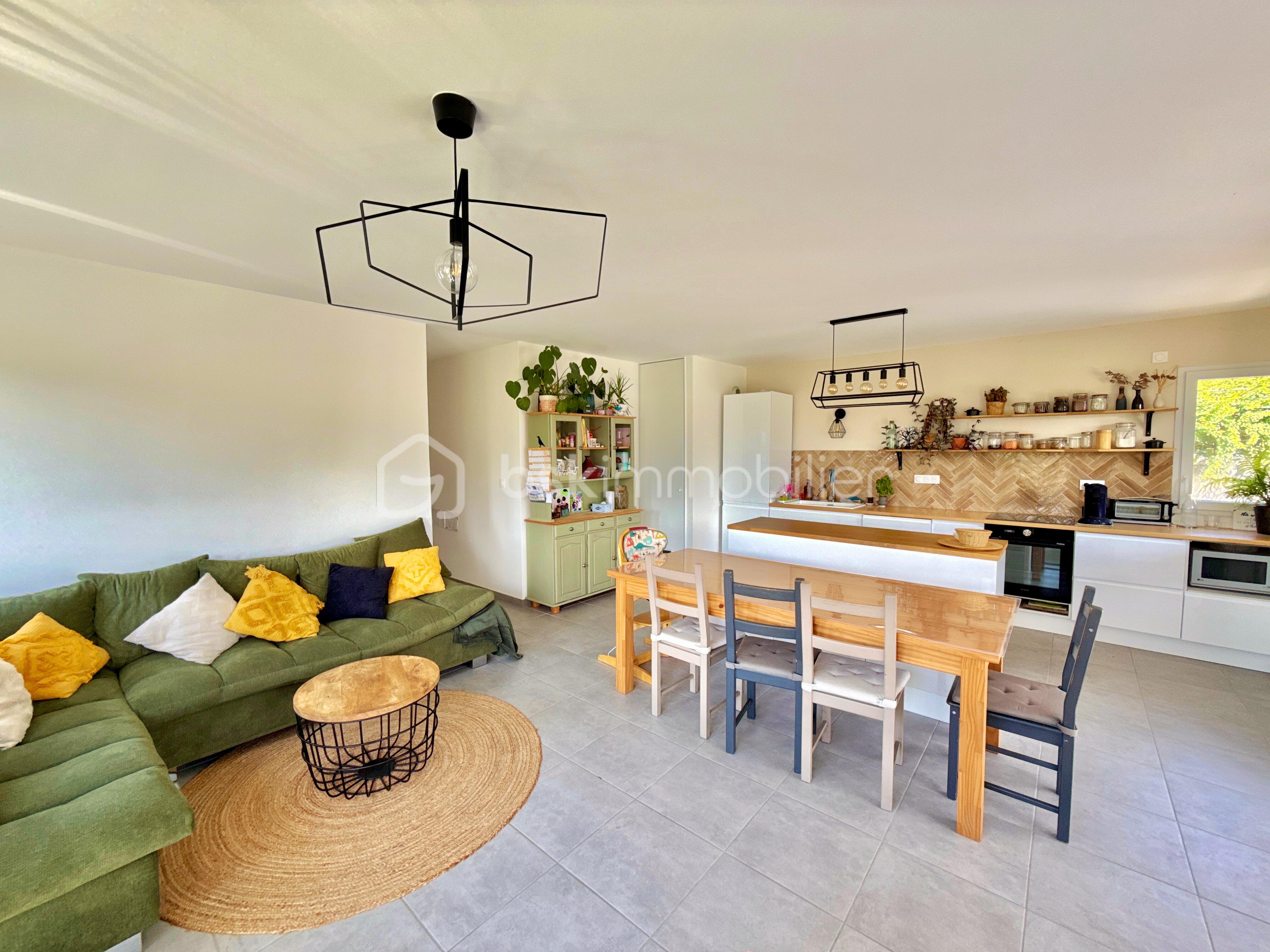 Appartement de 91,79 m² - 8effd08e-1526-4f59-a5af-fa4f6a56924c.jpg