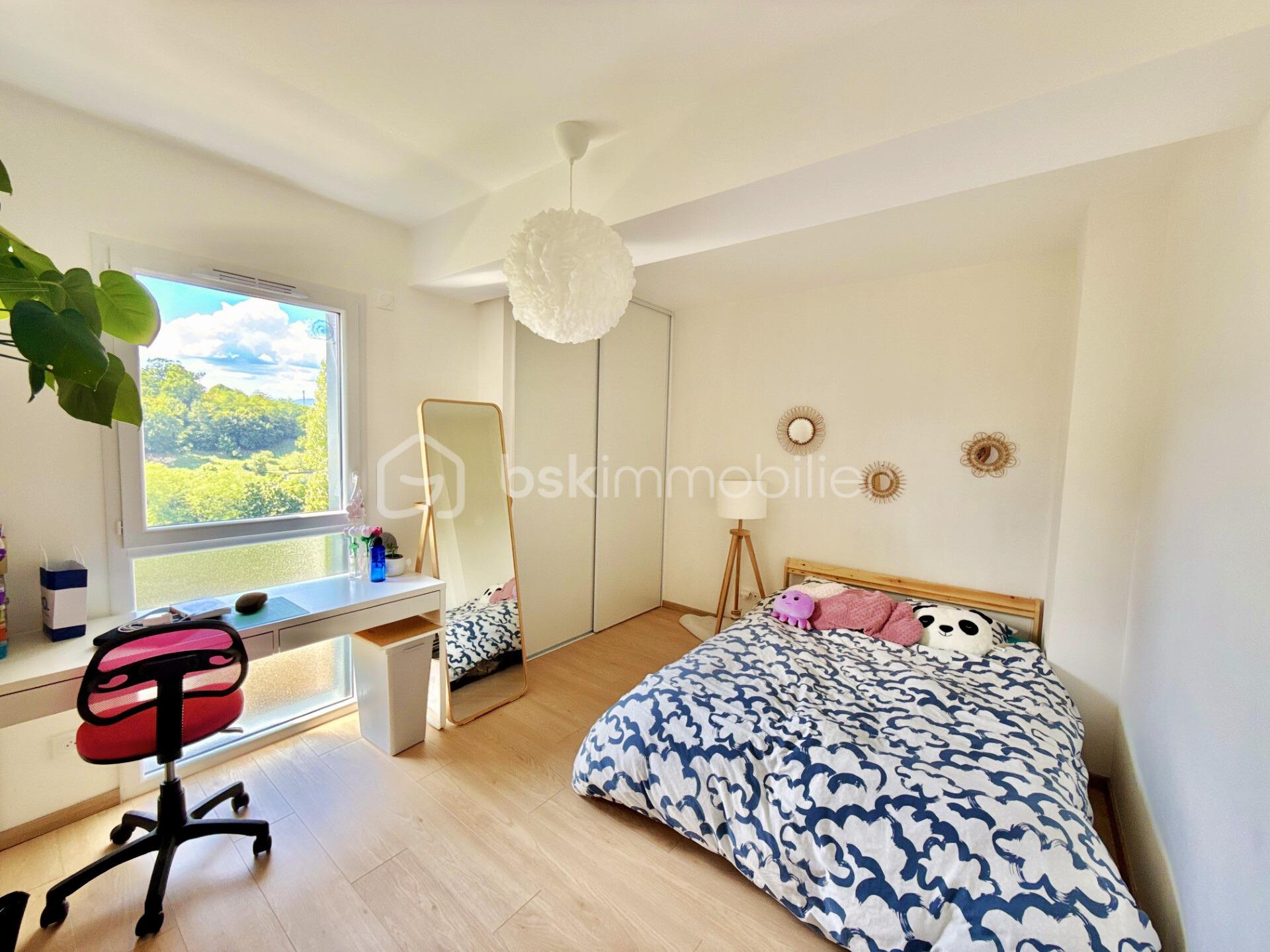Appartement de 91,79 m² - 56172dd4-fc21-4f1e-94c8-5009f7c553f8.jpg