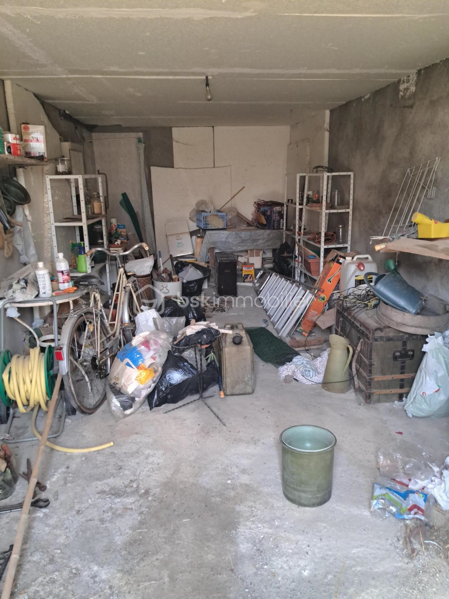 garage 2.jpg