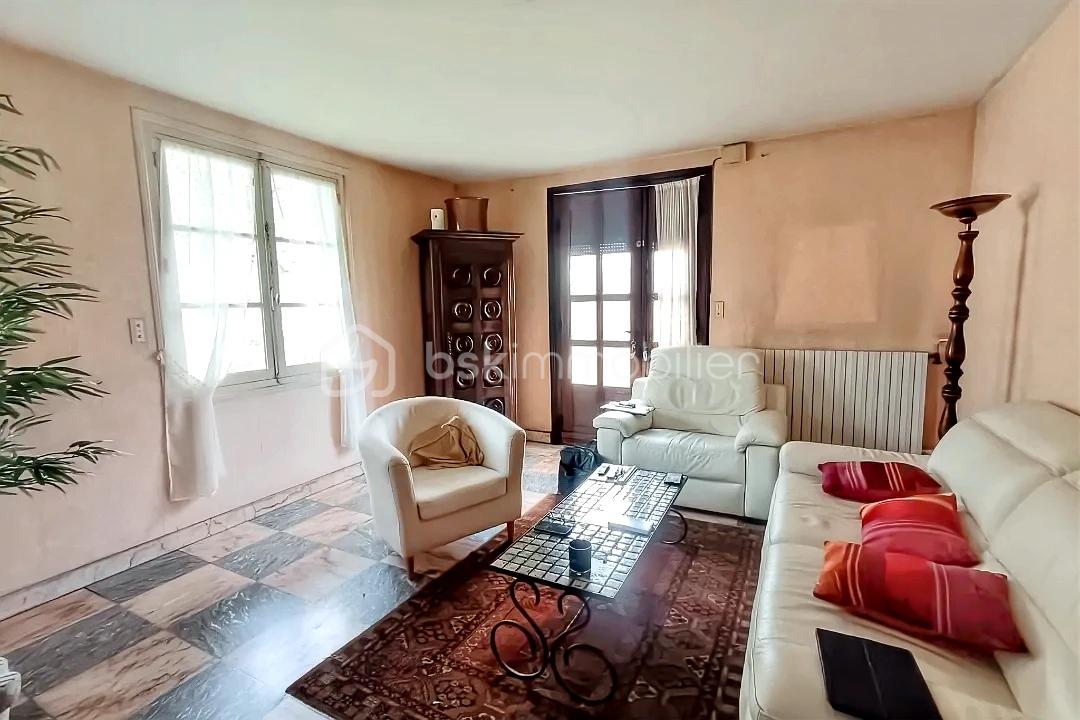 Maison de 120 m² - hoqi-6762ad1b19114e59bf3bdf4d0b0d9b36.jpg