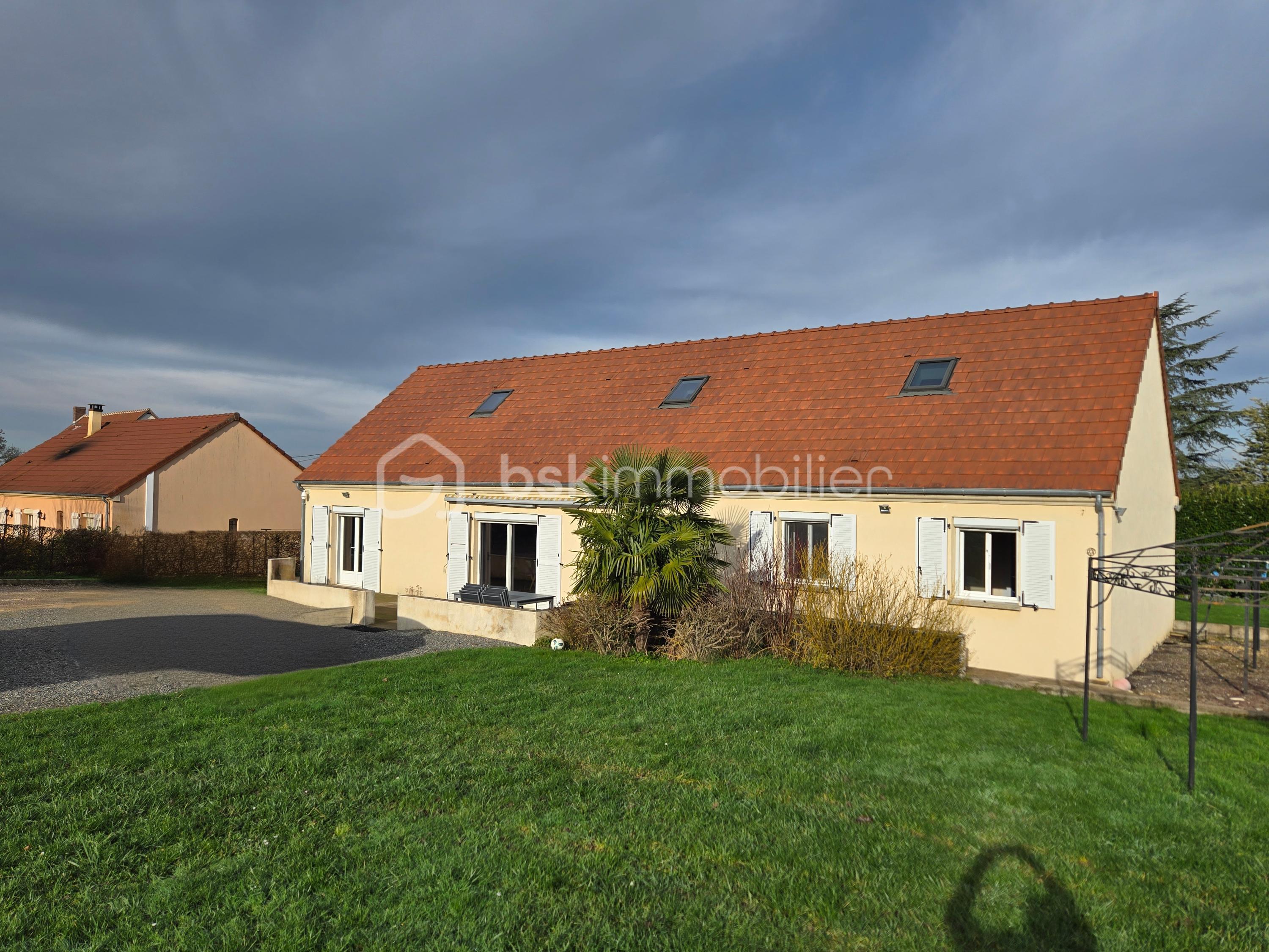 Pavillon de 230 m² - AIRetouch_20251216_131731999.jpg