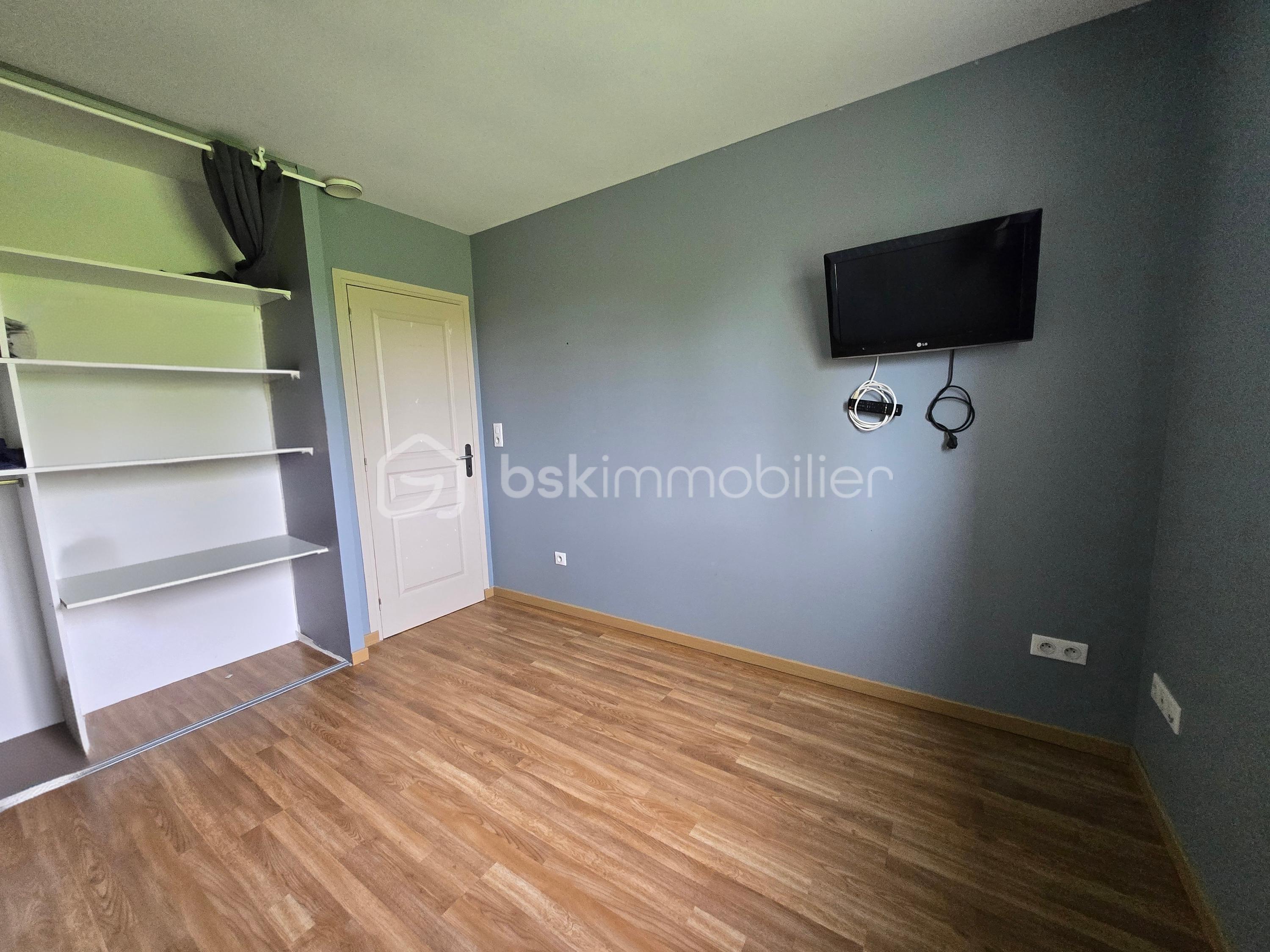 Pavillon de 230 m² - AIRetouch_20251216_131909471.jpg