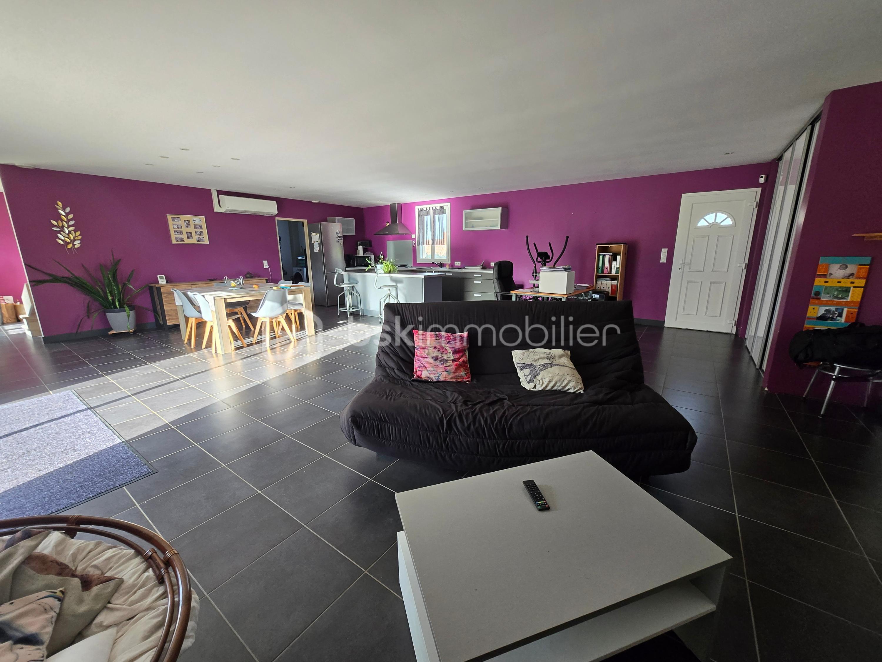 Pavillon de 230 m² - AIRetouch_20251216_132753626.jpg