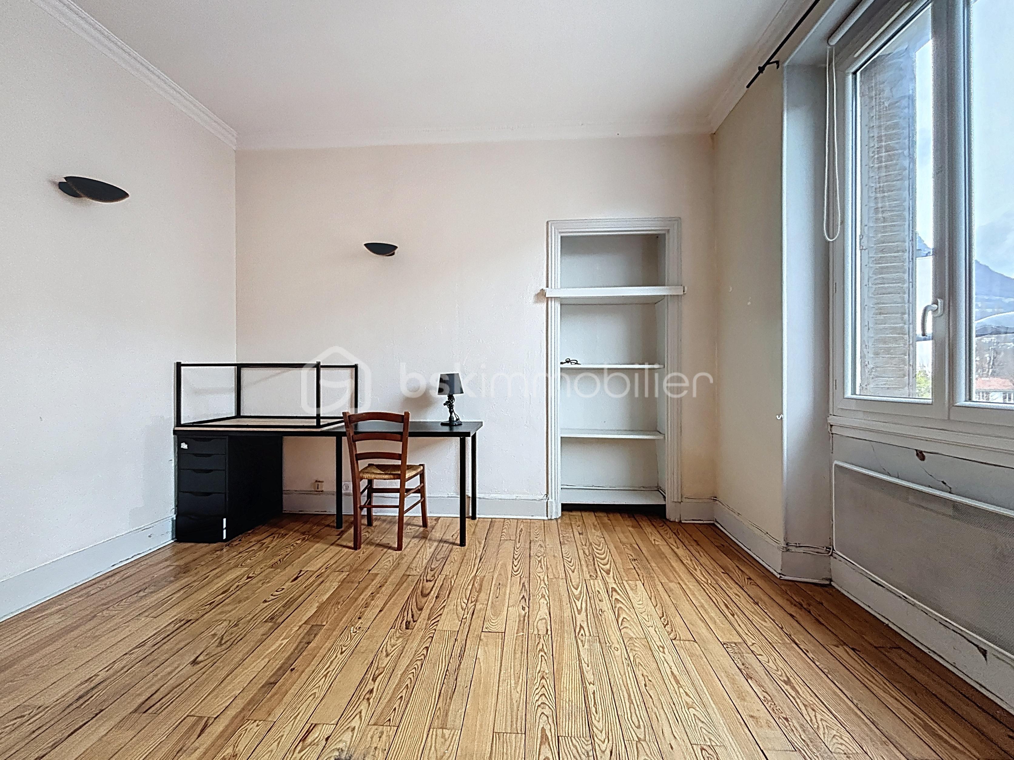 Appartement de 60,52 m² - arago_00001 (1).jpg