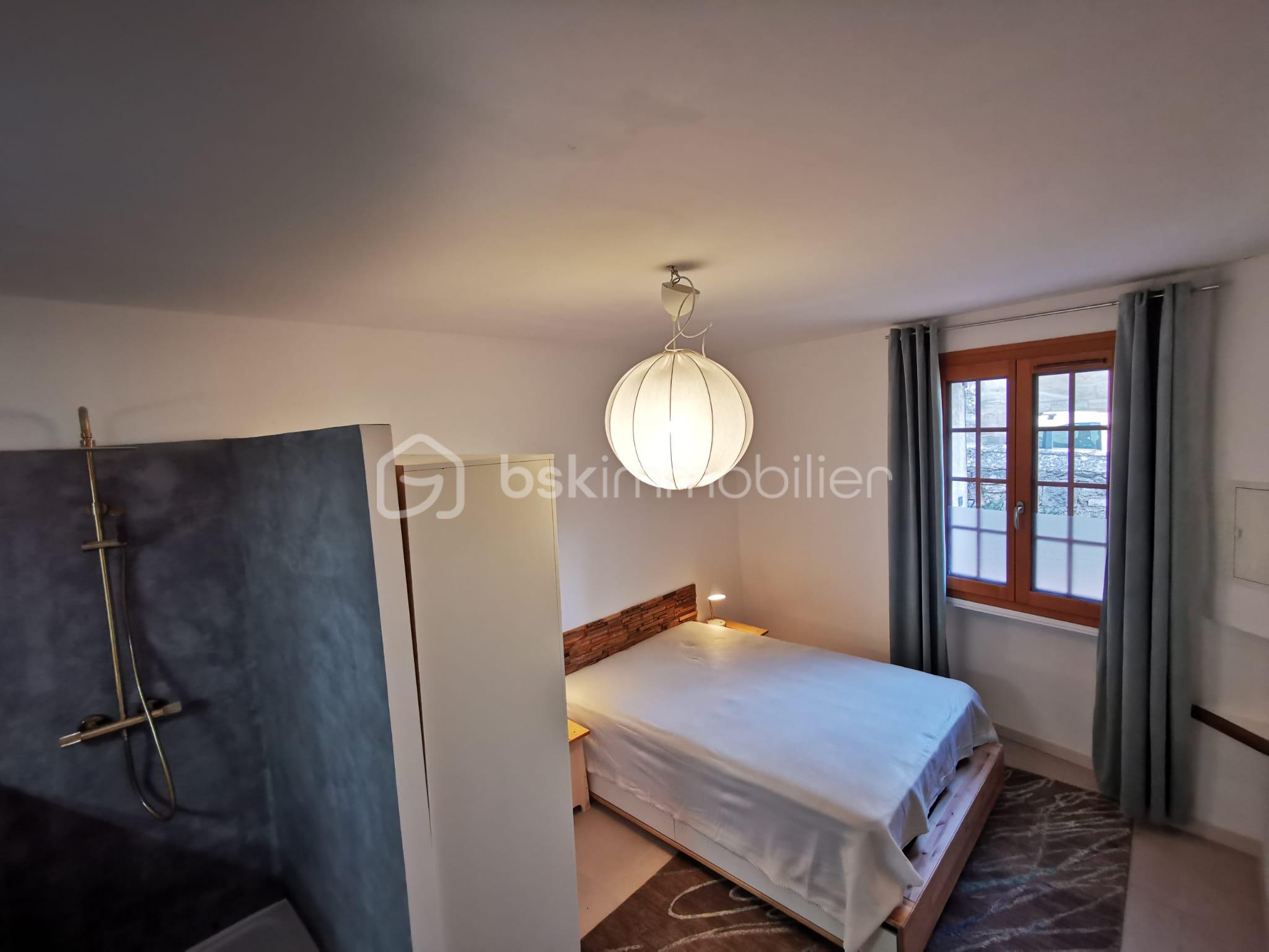 Triplex de 41,80 m² - WhatsApp Image 2024-12-03 à 14.20.50_5c15a708.jpg