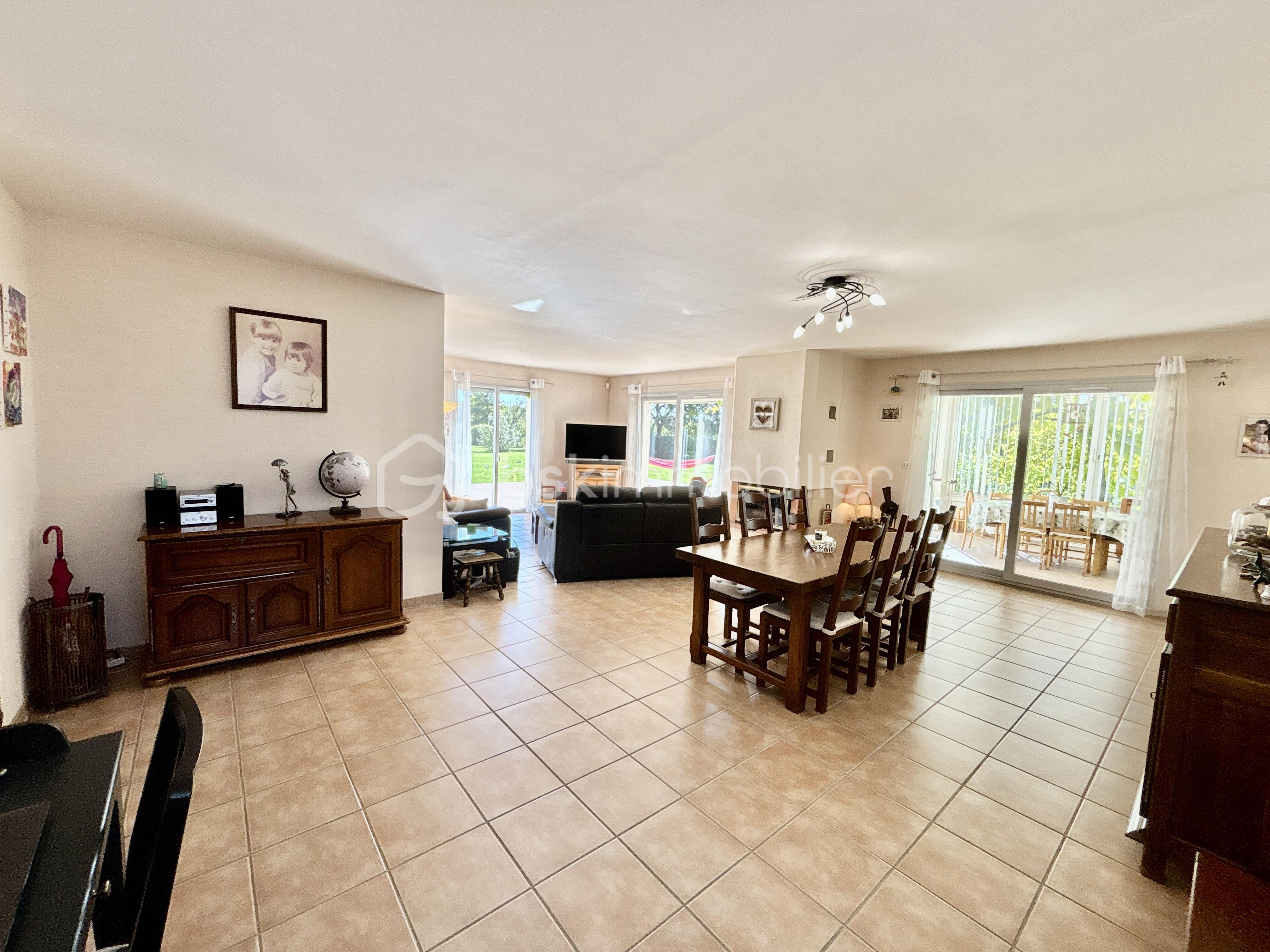 Maison de 206 m² - DJI_20251007_143851_056.jpg