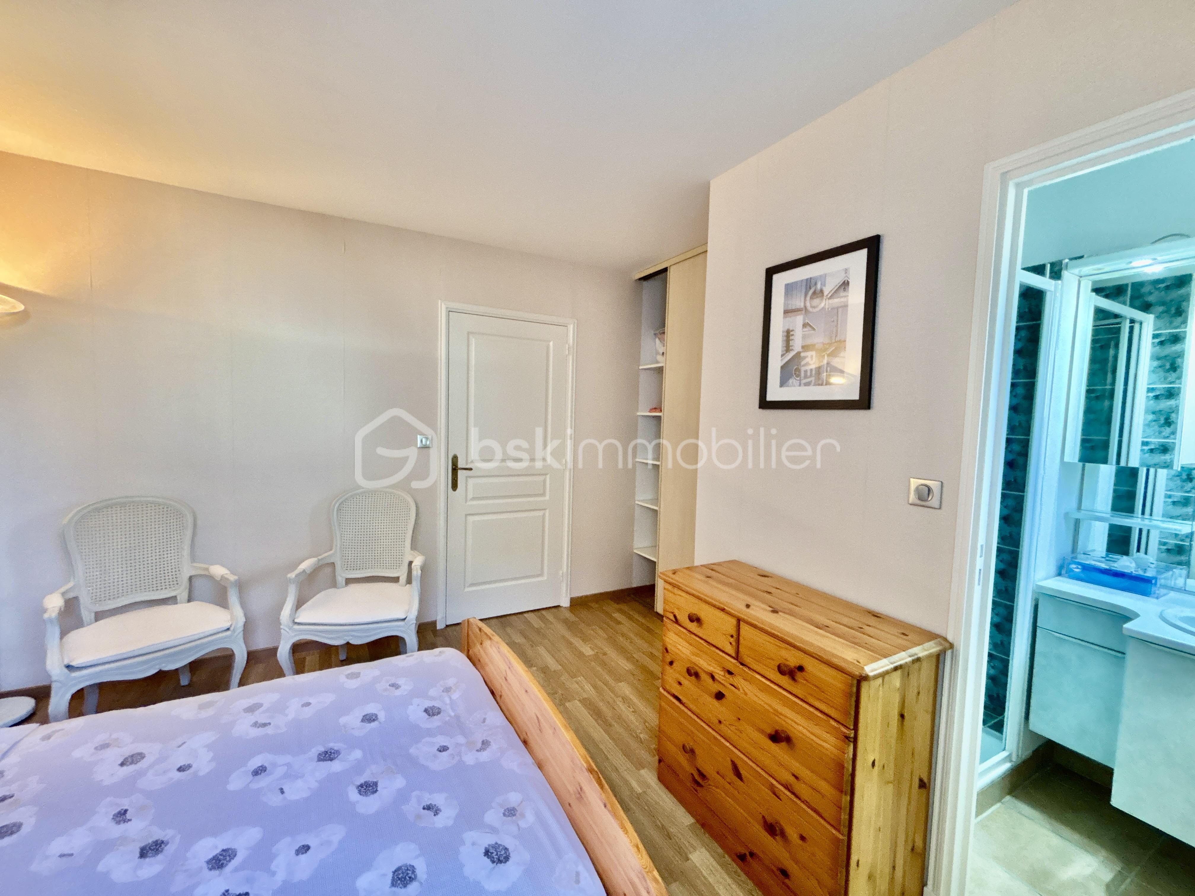 Maison de 206 m² - DJI_20251007_144733_876.jpg