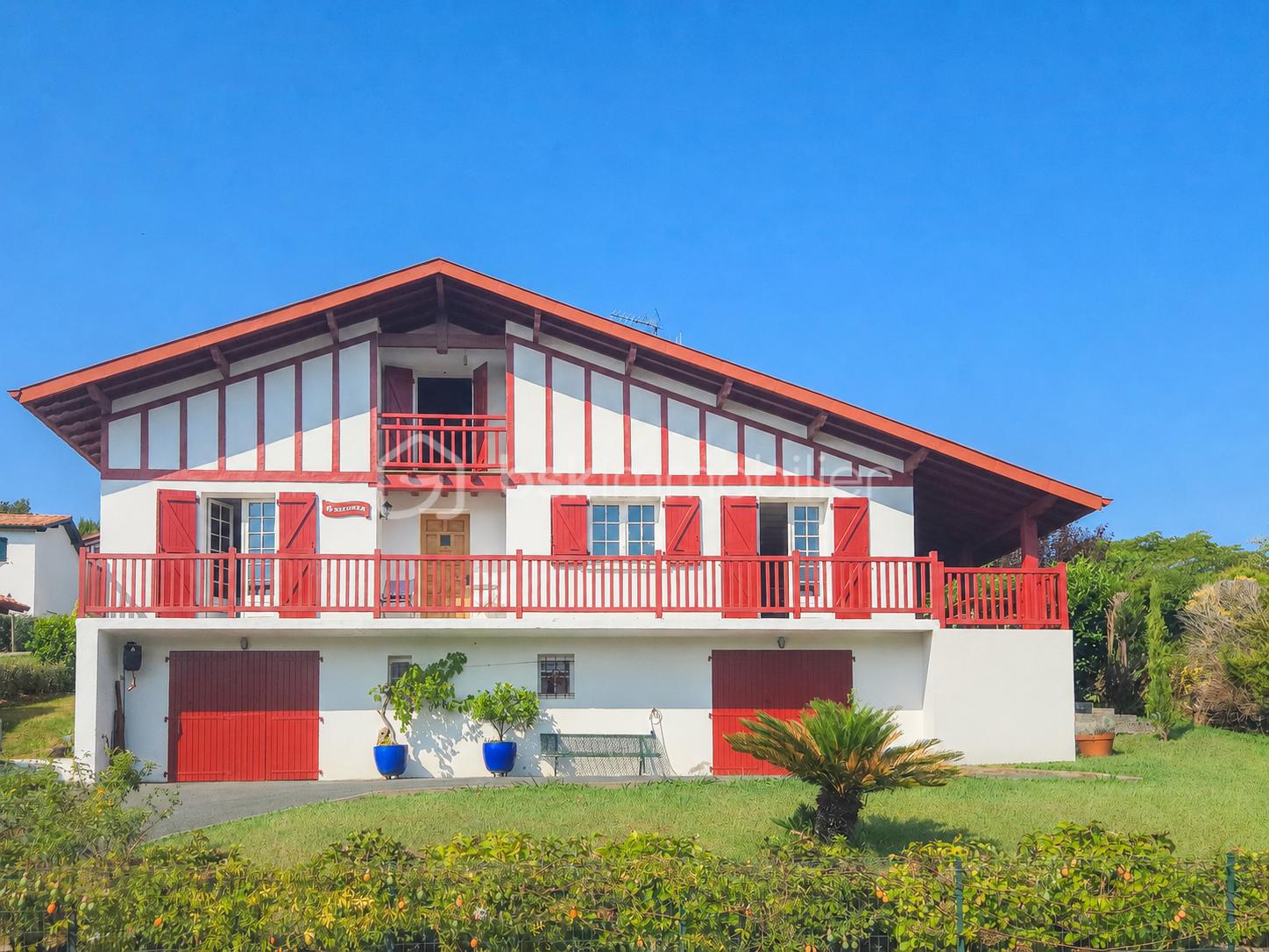 Maison 5 pièces 122 m² · à Hasparren · 122 m² · 395 000 €