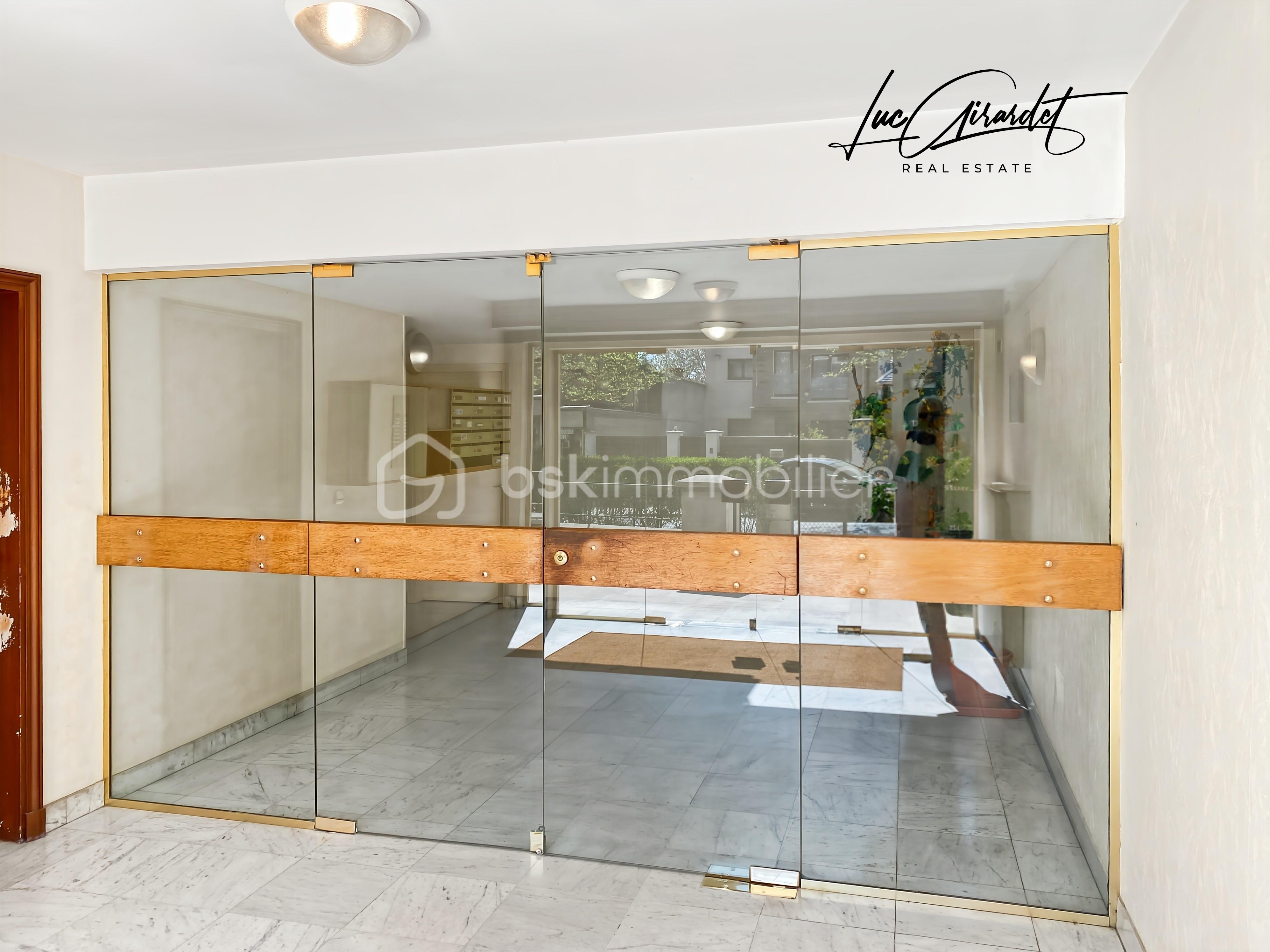 Appartement de 77 m² - hall entrée.jpg