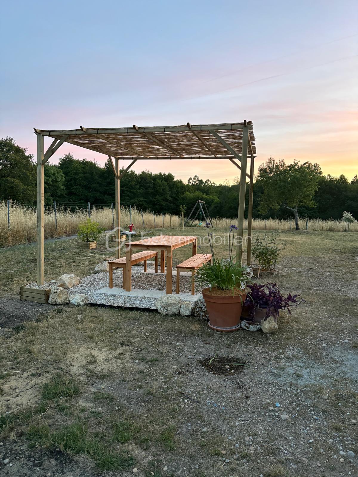 préau couché de soleil.jpeg