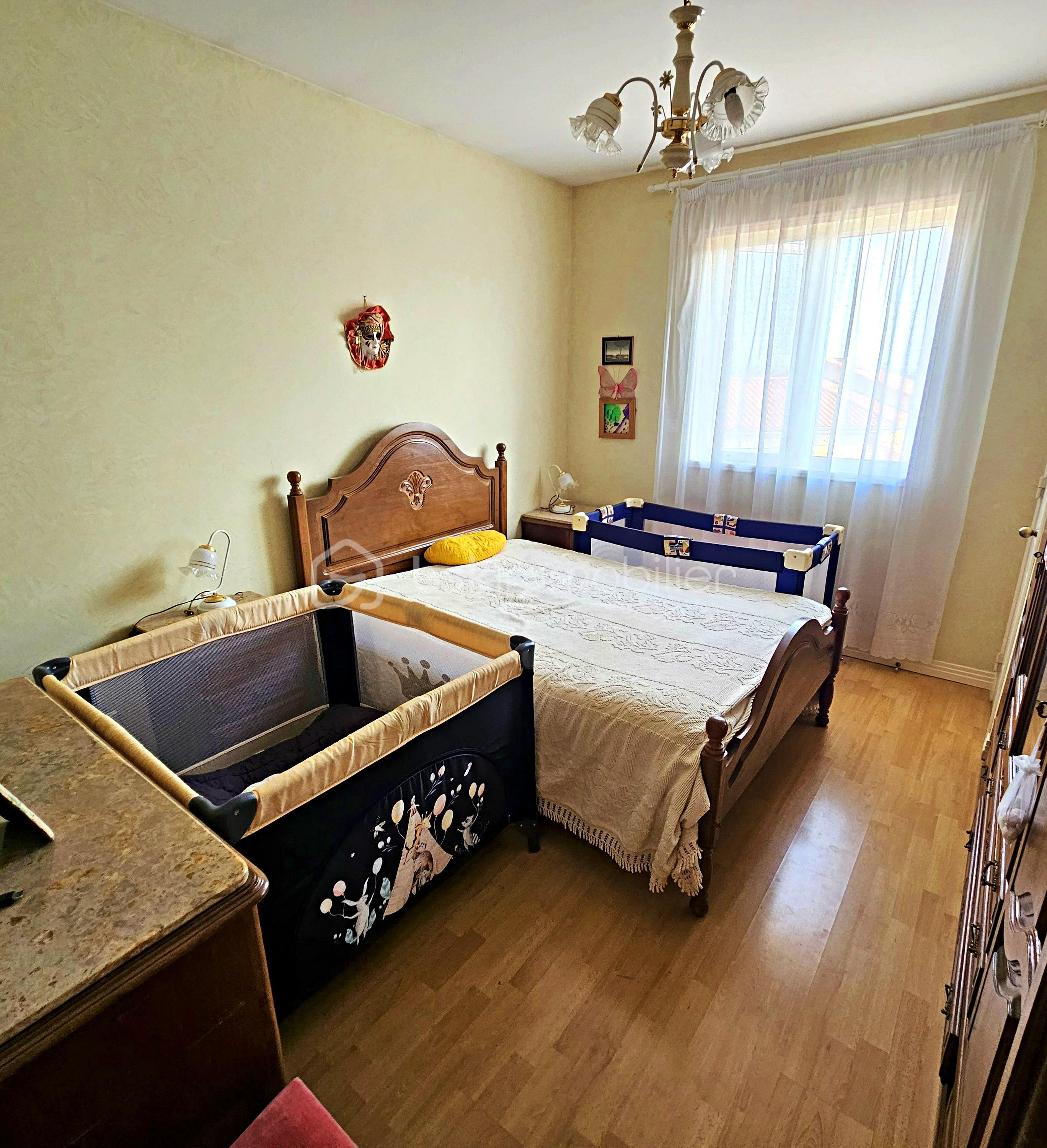 Maison traditionnelle de 230 m² - Chambre 2.jpg