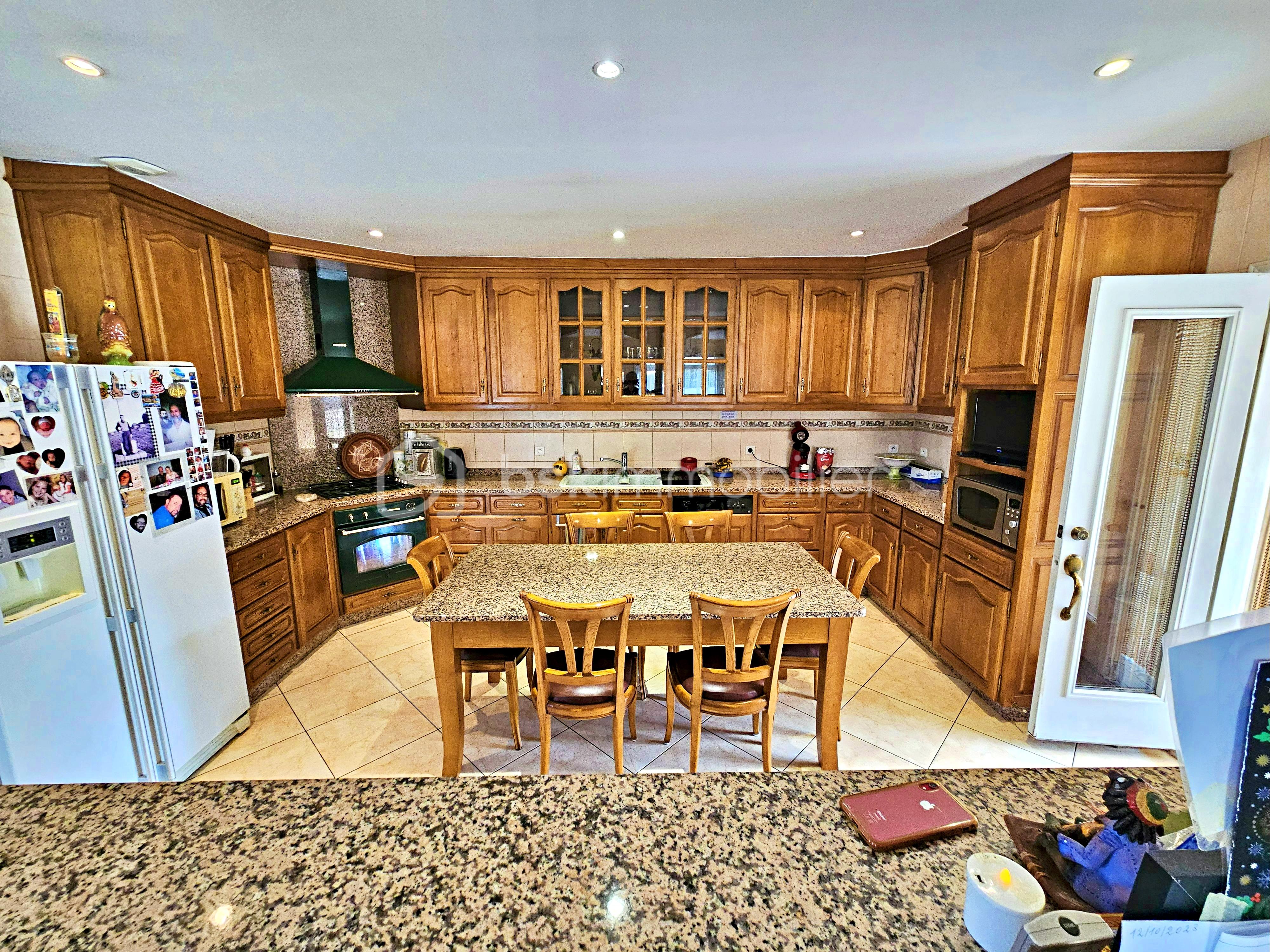 Maison traditionnelle de 230 m² - Cuisine.jpg