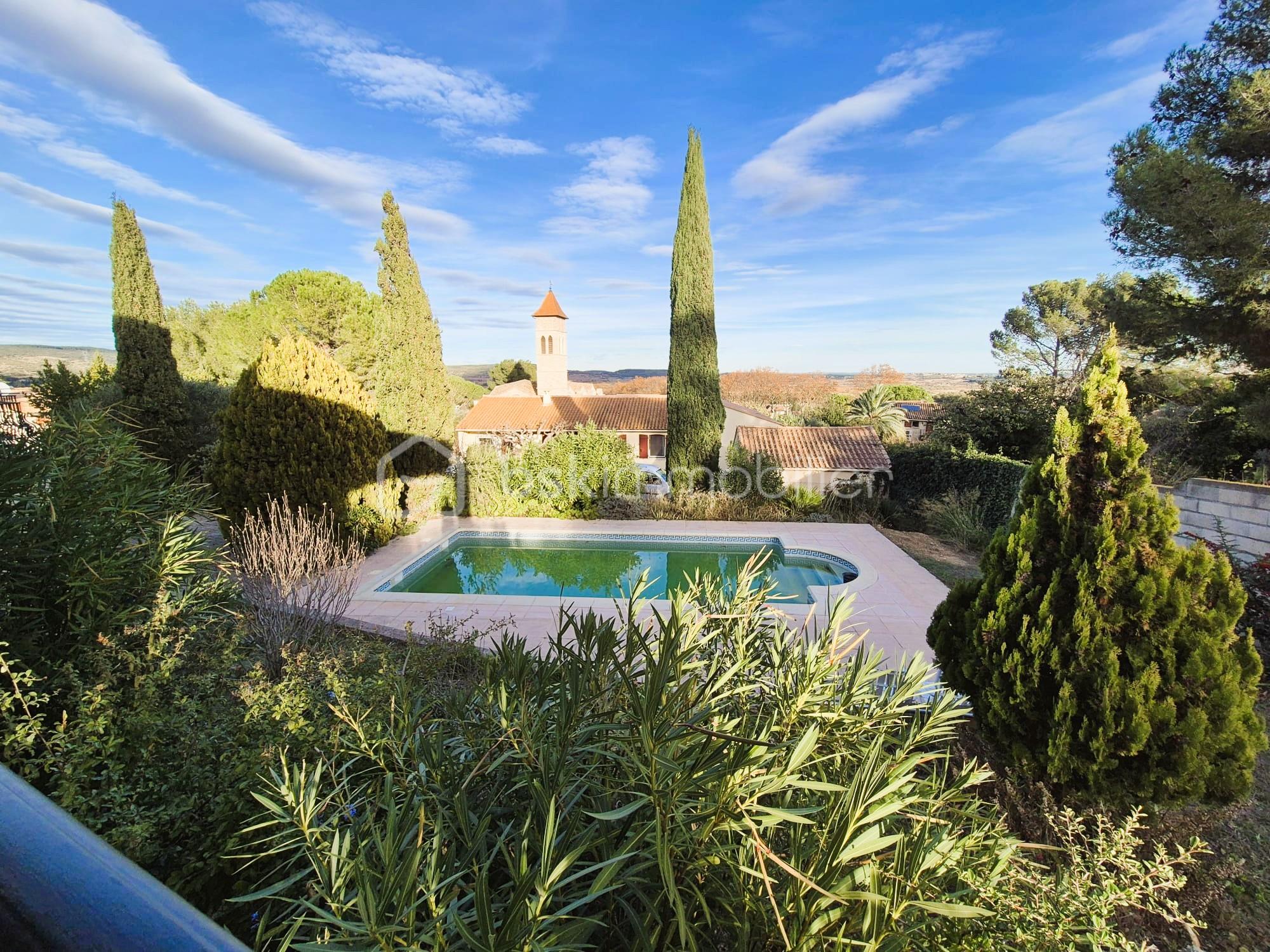 Maison traditionnelle de 235,42 m²