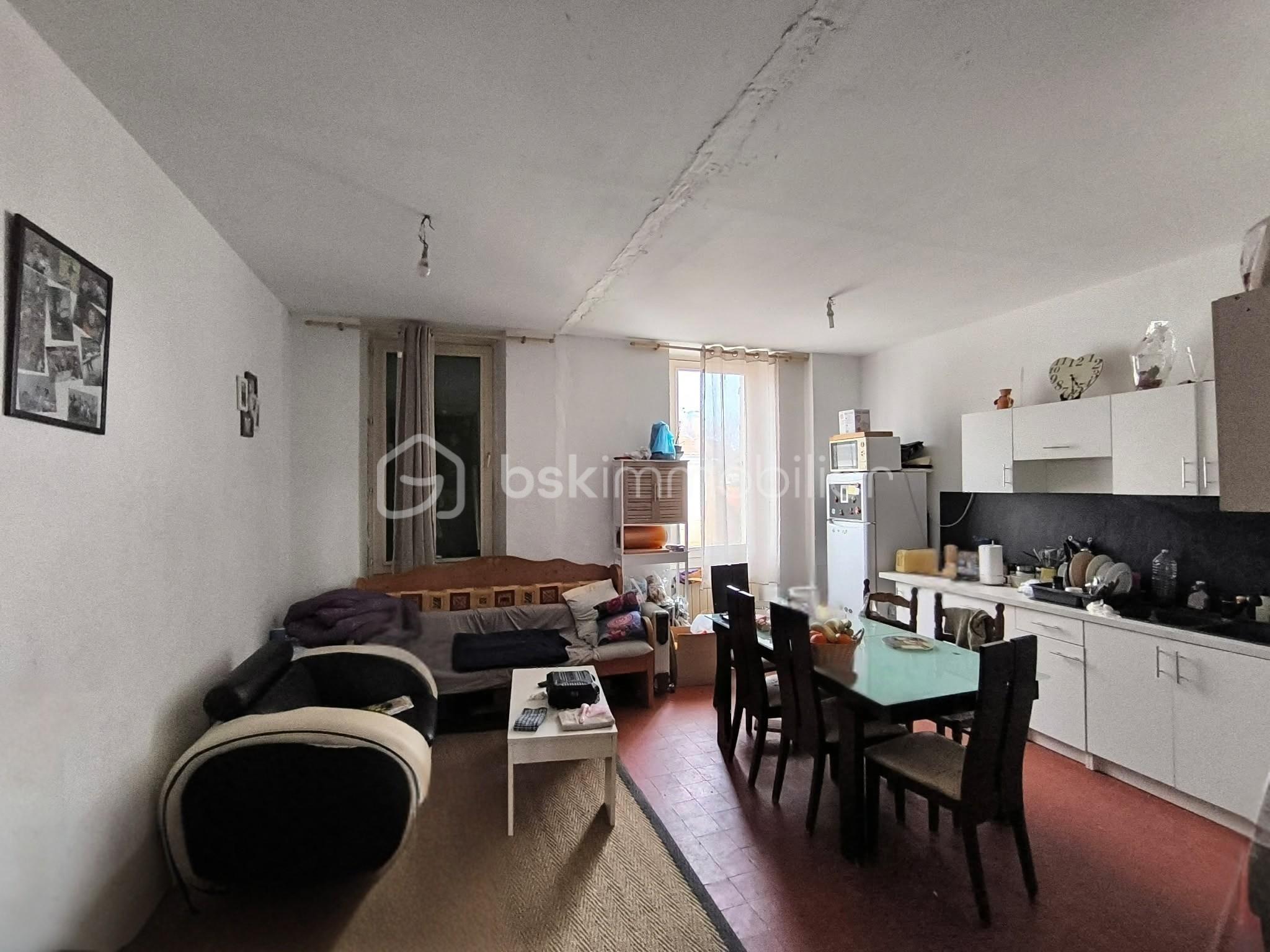 Local commercial de 220 m² - 7dad8109-2f15-49cb-9378-861fad8f158b - Modifié.jpg