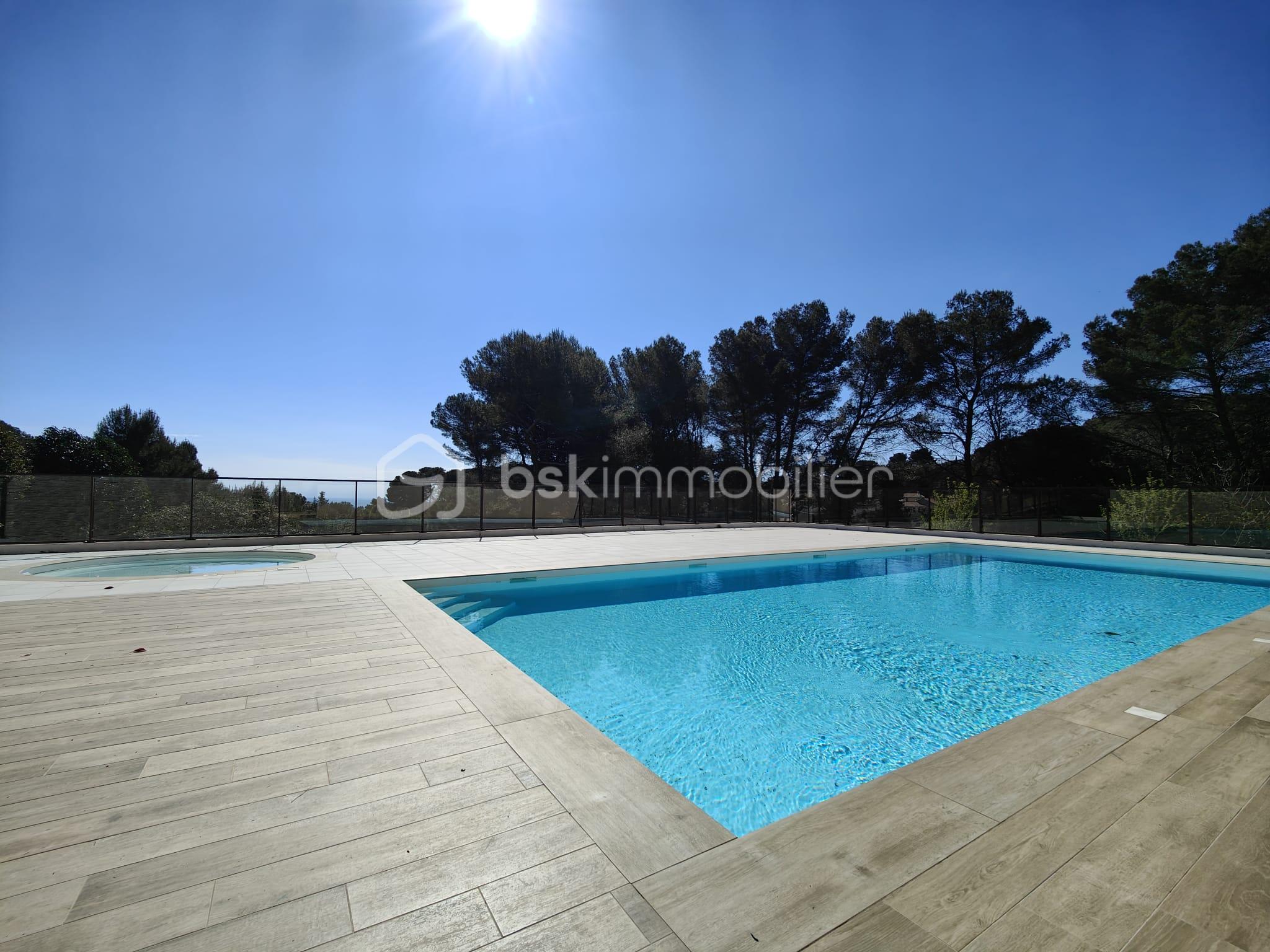 Appartement de 63,09 m² - Piscine.jpeg