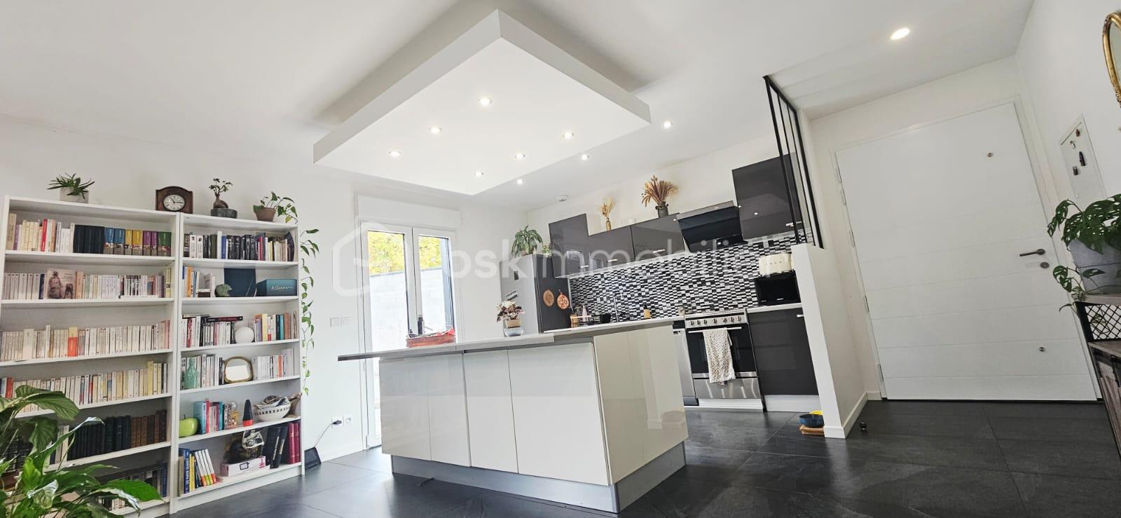Maison contemporaine de 95 m² - WhatsApp Image 2025-10-21 à 00.43.58_ab9cae07.jpg