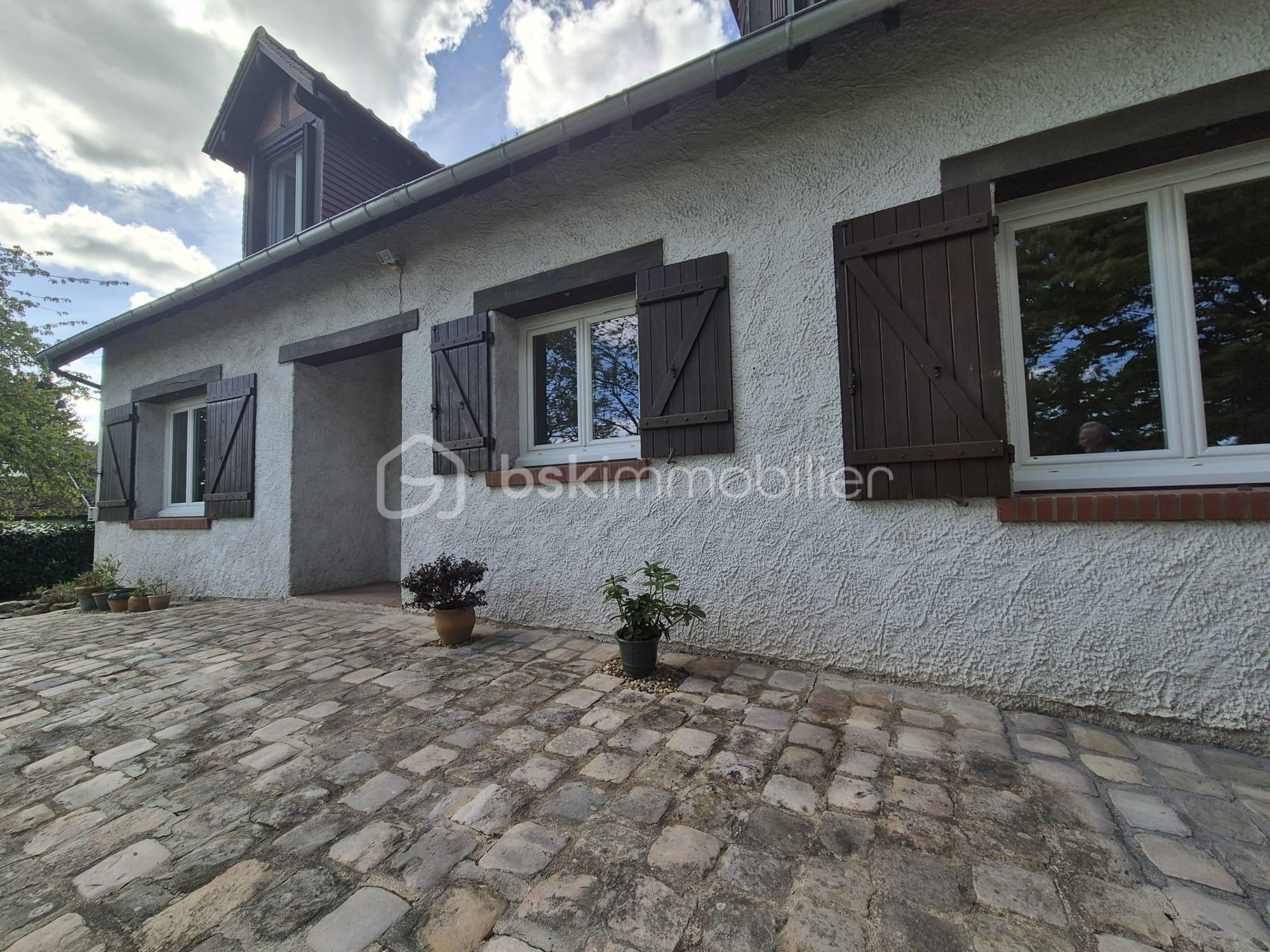 WhatsApp Image 2026-04-19 at 09.38.02 (1).jpeg