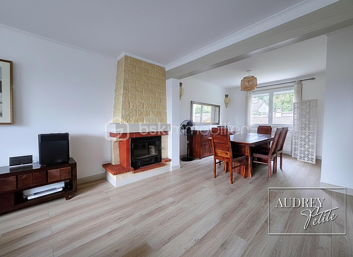 Maison de 148 m² - piece de vie  vue 2.jpg