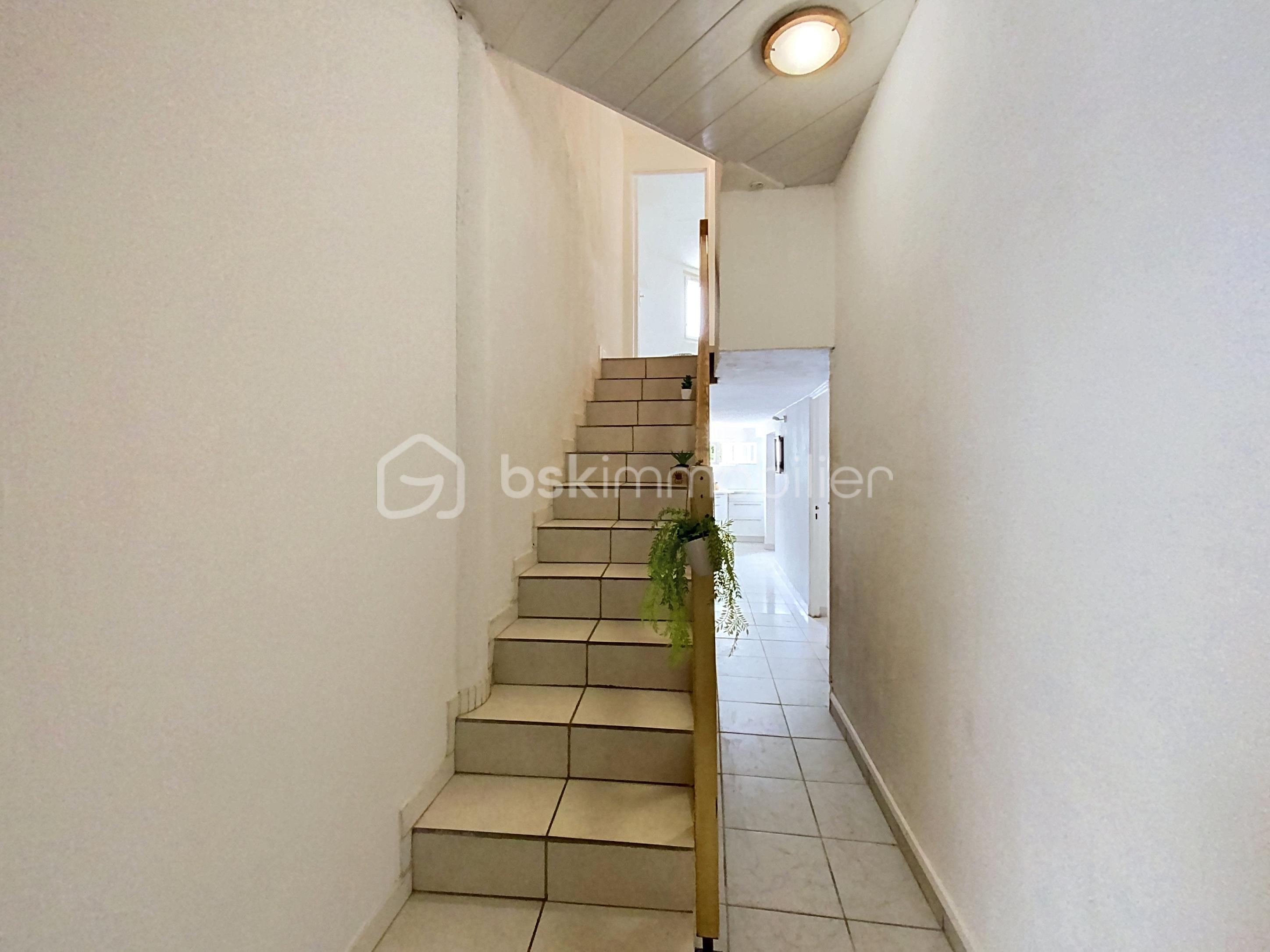 ESCALIER.jpg