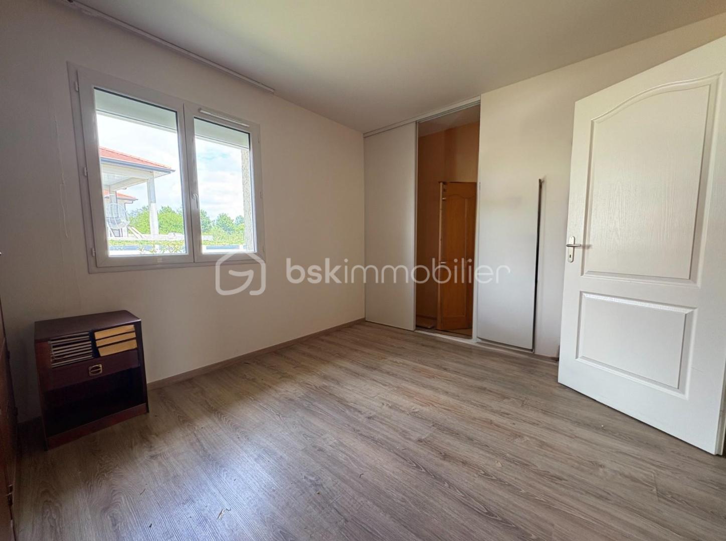Maison de 90 m² - ce09572f008319f-1.jpg