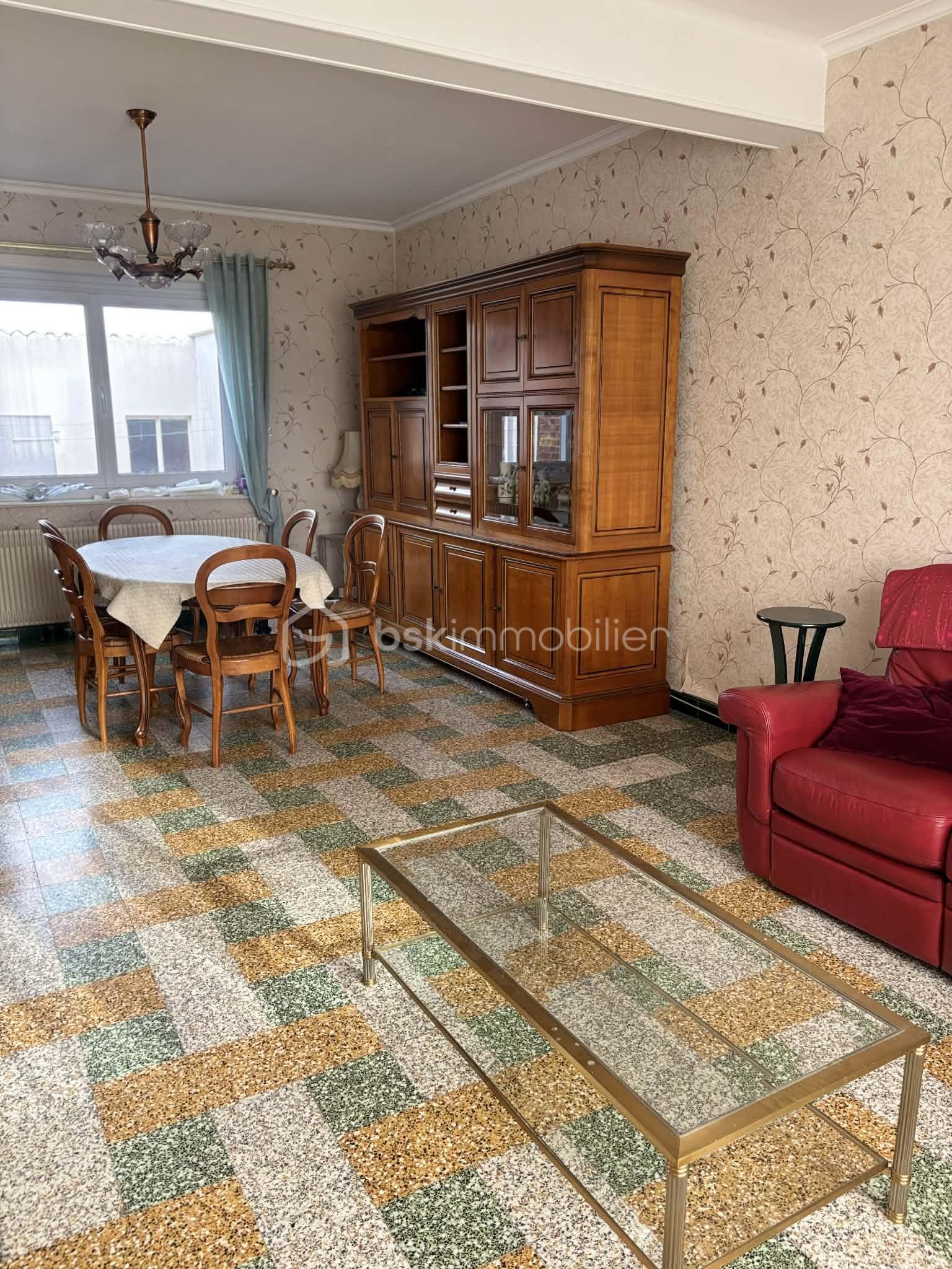 0cb8e3a3-6c53-40da-8bf1-d3cd81e4213c.jfif