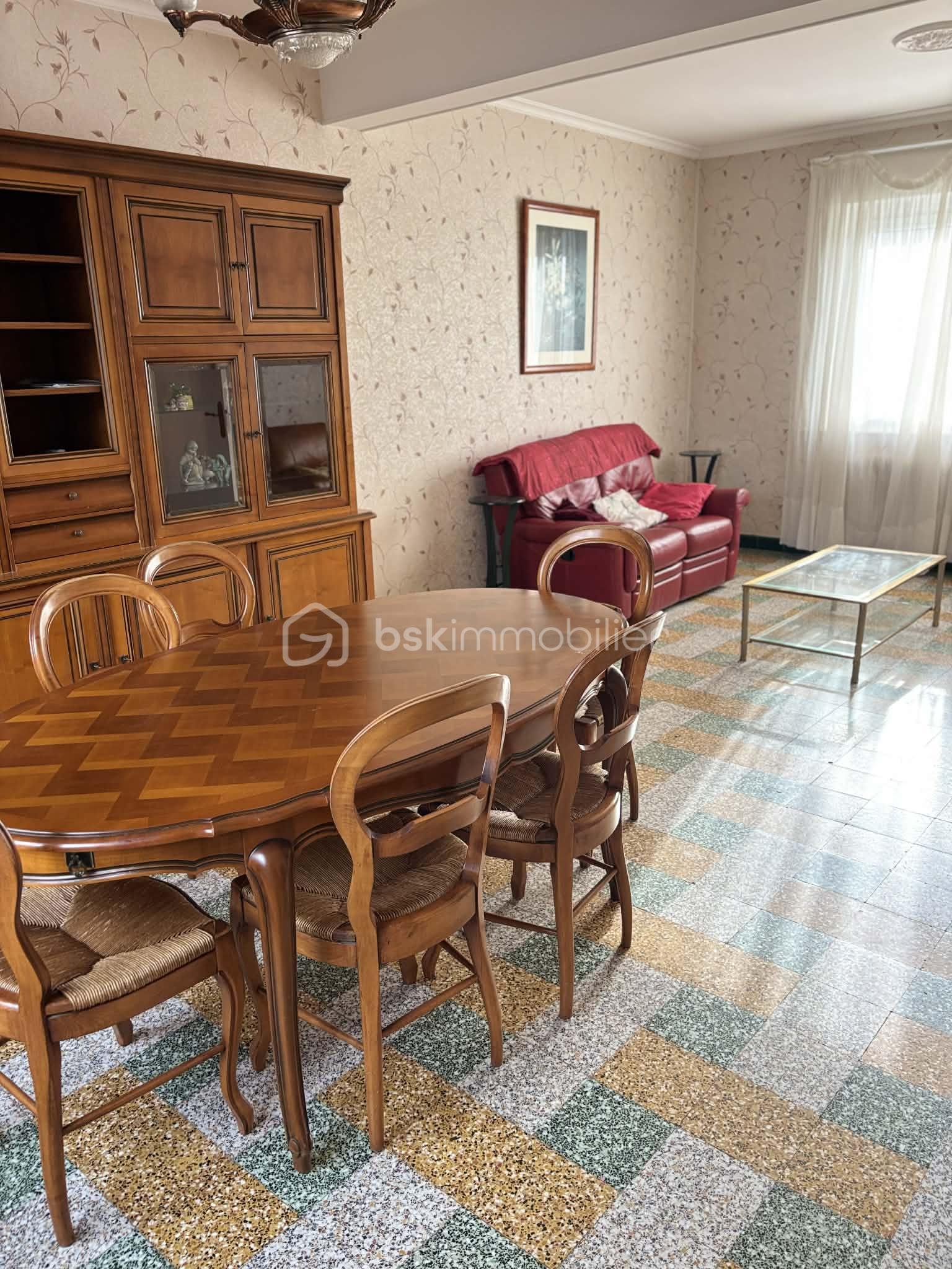 e66dbdf4-a87d-445e-9c17-2d7e6fedae41.jfif